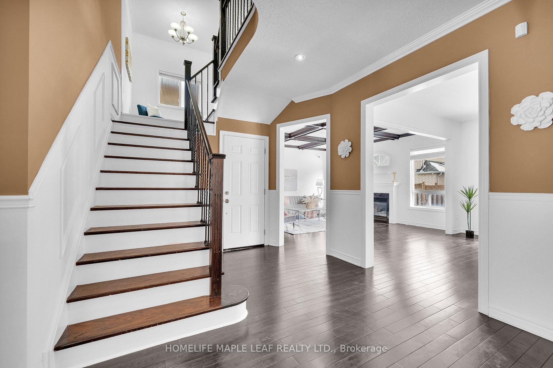 Photo 30 of 33 Honeybee Drive, Brampton, Sandringham-Wellington — HOMEH
