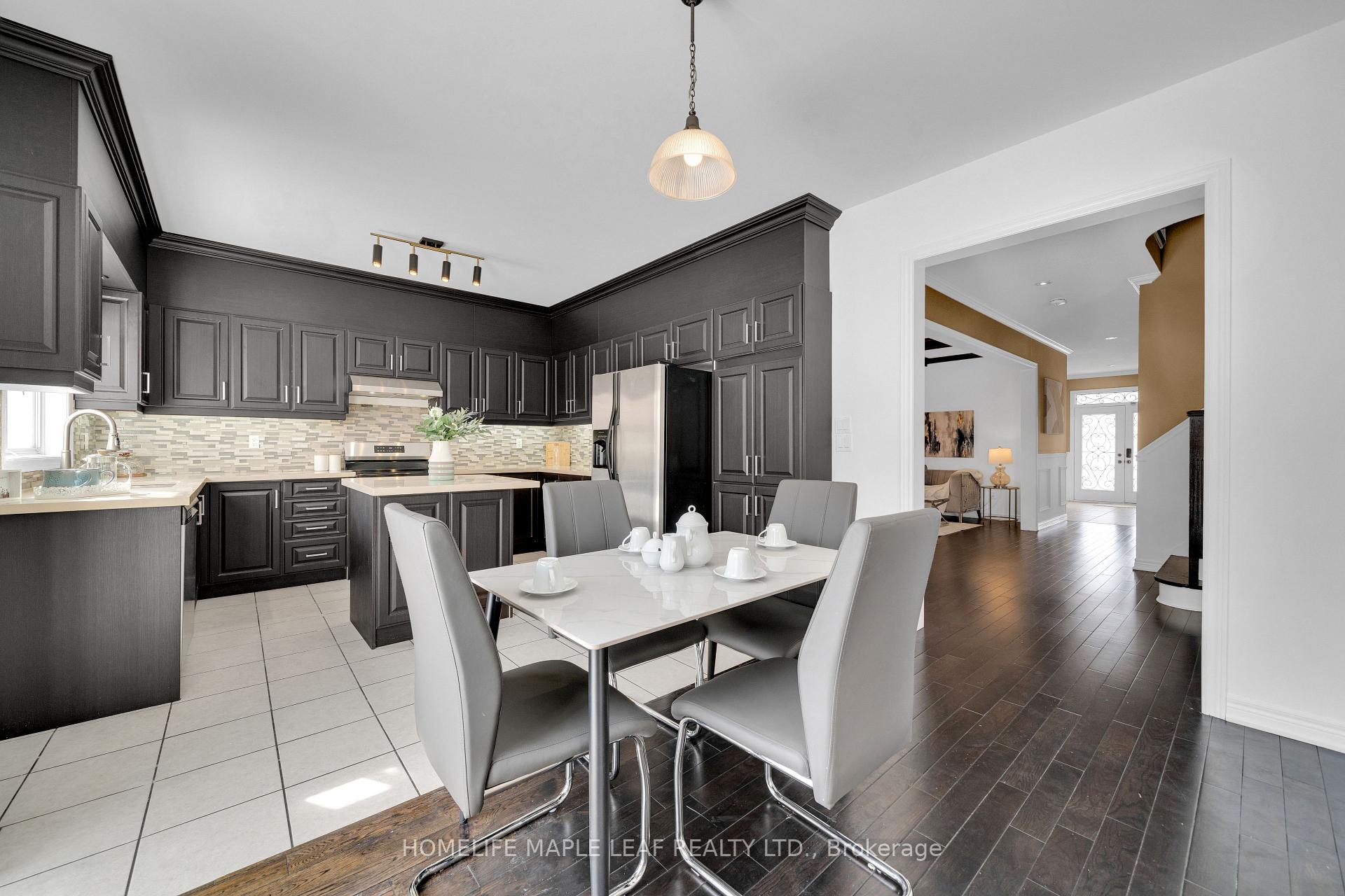 Photo 39 of 33 Honeybee Drive, Brampton, Sandringham-Wellington — HOMEH