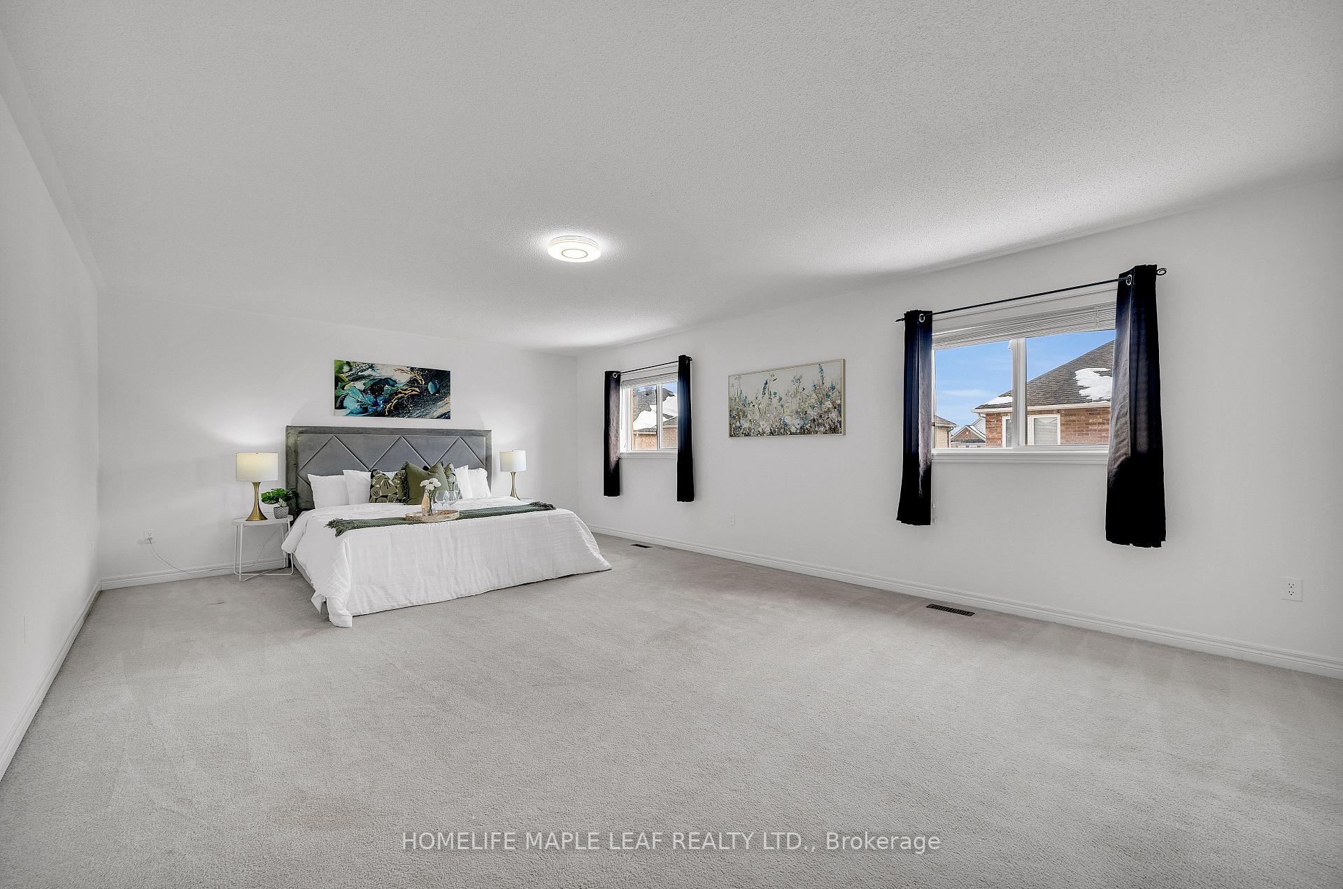 Photo 43 of 33 Honeybee Drive, Brampton, Sandringham-Wellington — HOMEH