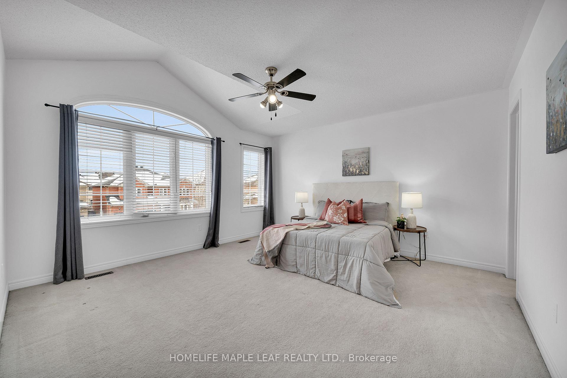 Photo 54 of 33 Honeybee Drive, Brampton, Sandringham-Wellington — HOMEH