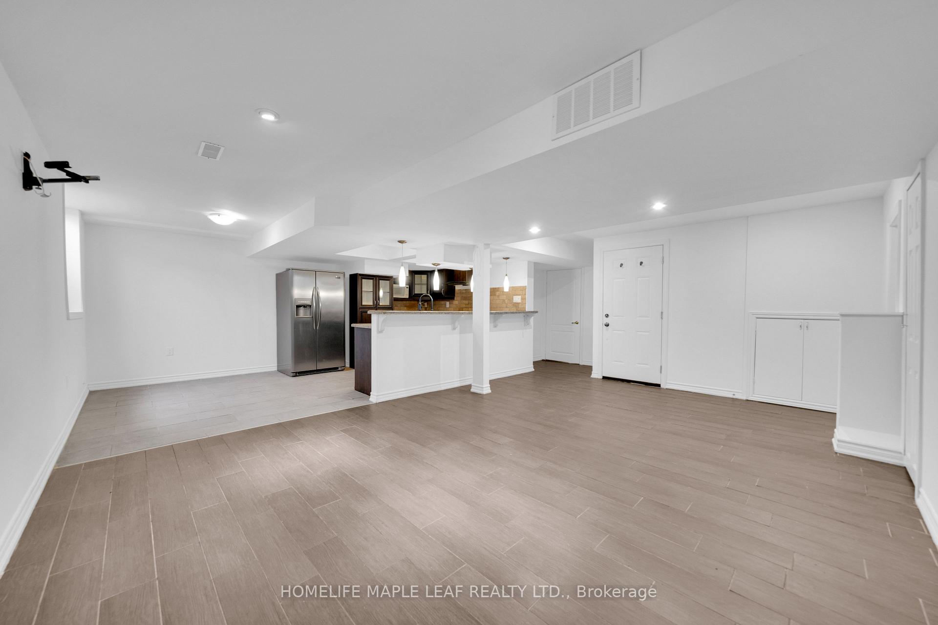 Photo 60 of 33 Honeybee Drive, Brampton, Sandringham-Wellington — HOMEH