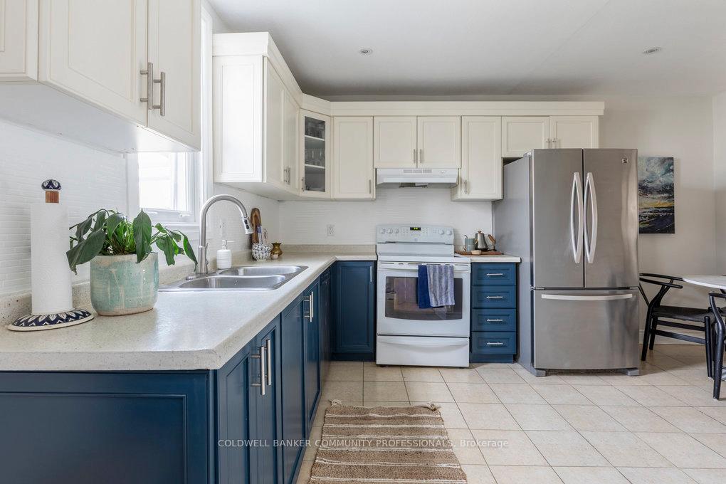 Photo 14 of 41 Rosemont Avenue, Hamilton, Stripley — HOMEH