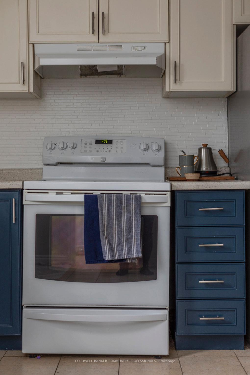 Photo 31 of 41 Rosemont Avenue, Hamilton, Stripley — HOMEH