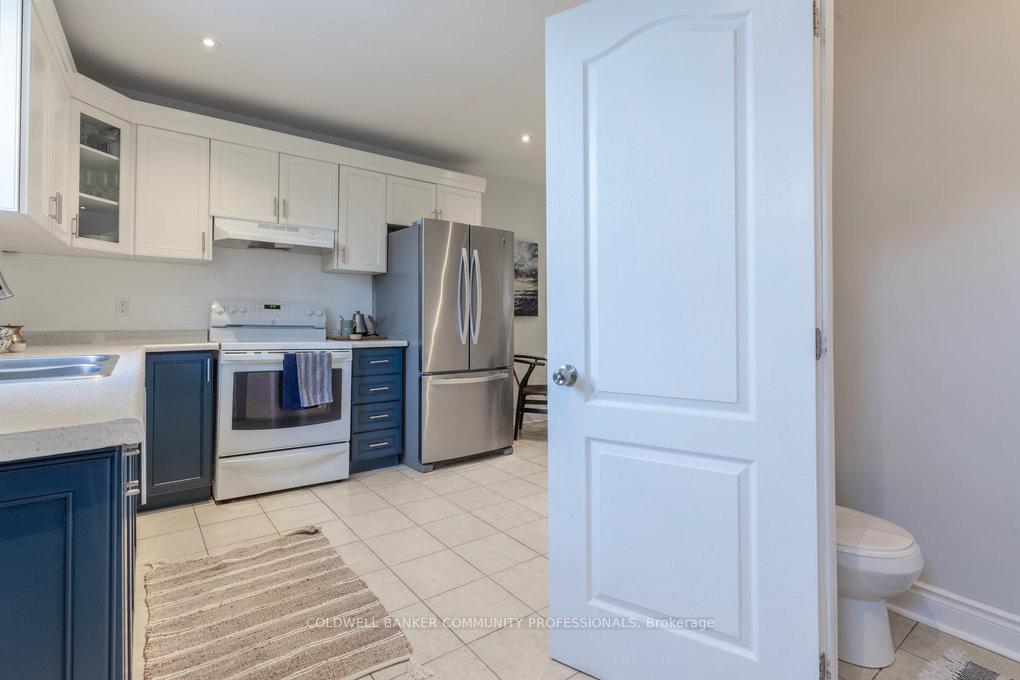 Photo 32 of 41 Rosemont Avenue, Hamilton, Stripley — HOMEH