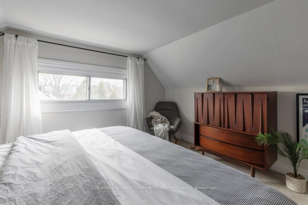 Photo 52 of 41 Rosemont Avenue, Hamilton, Stripley — HOMEH