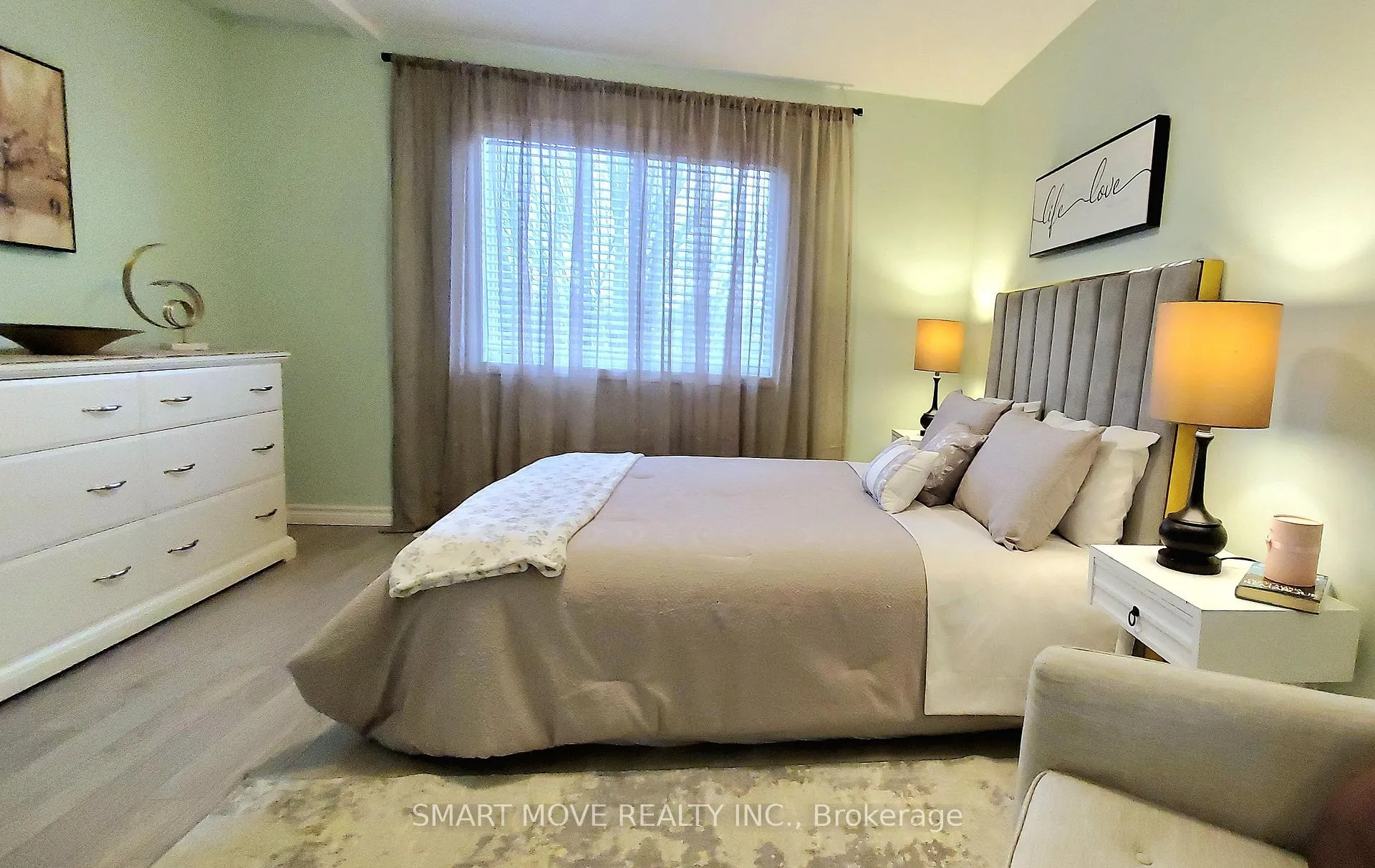 Photo 7 of Unit TH 25, 21 Replin Road, Toronto, Englemount-Lawrence — HOMEH