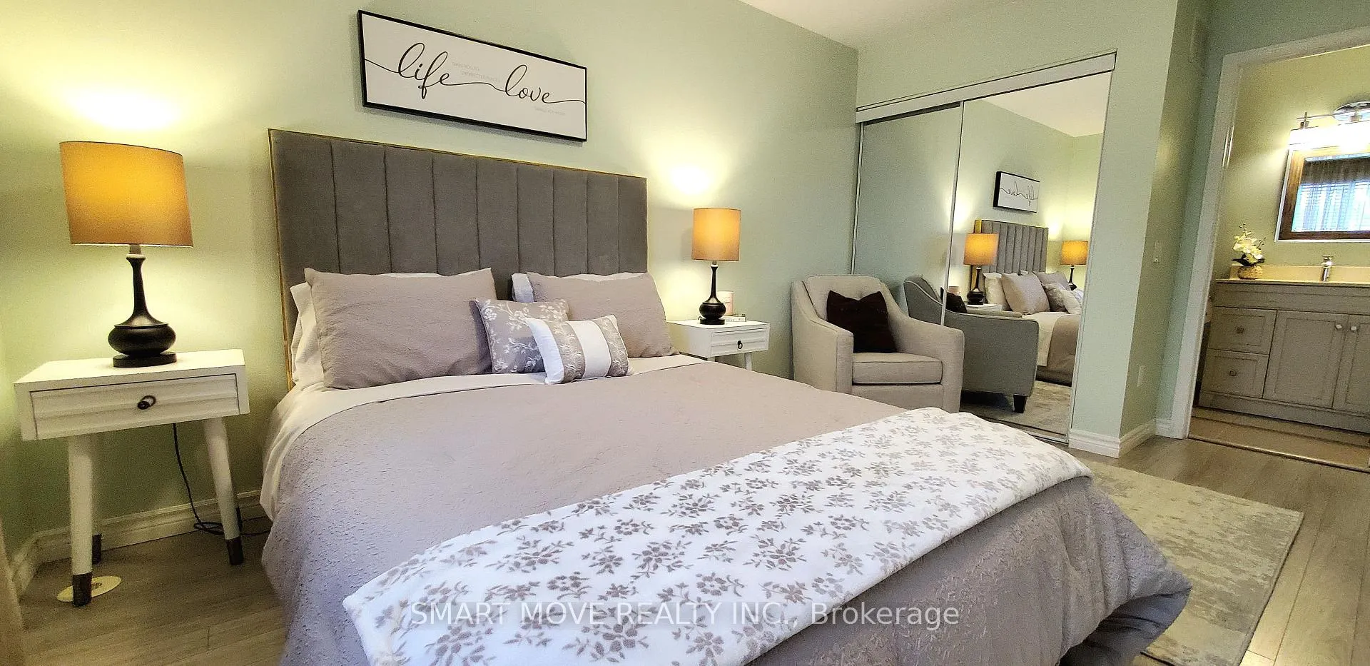 Photo 8 of Unit TH 25, 21 Replin Road, Toronto, Englemount-Lawrence — HOMEH