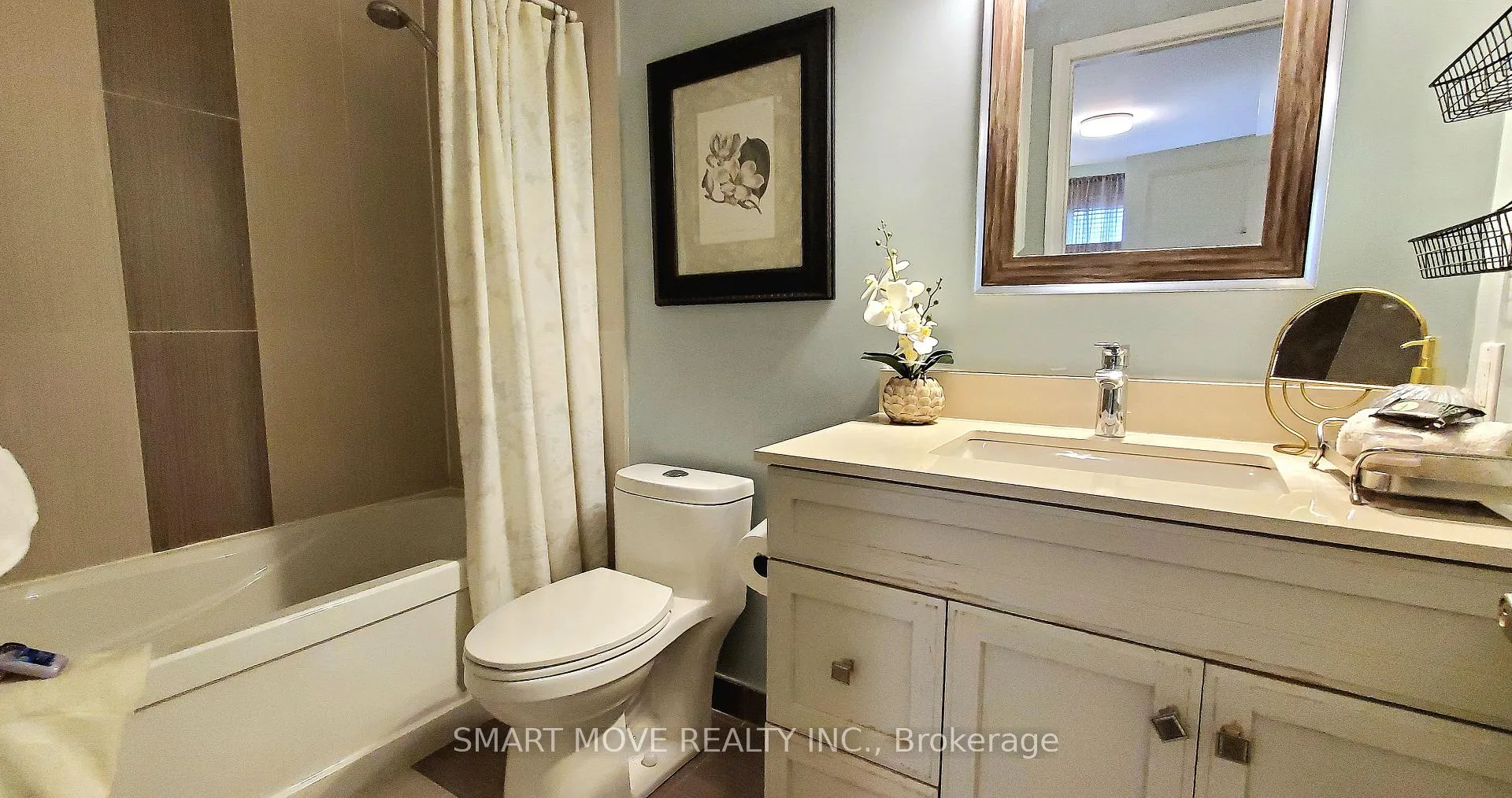 Photo 9 of Unit TH 25, 21 Replin Road, Toronto, Englemount-Lawrence — HOMEH