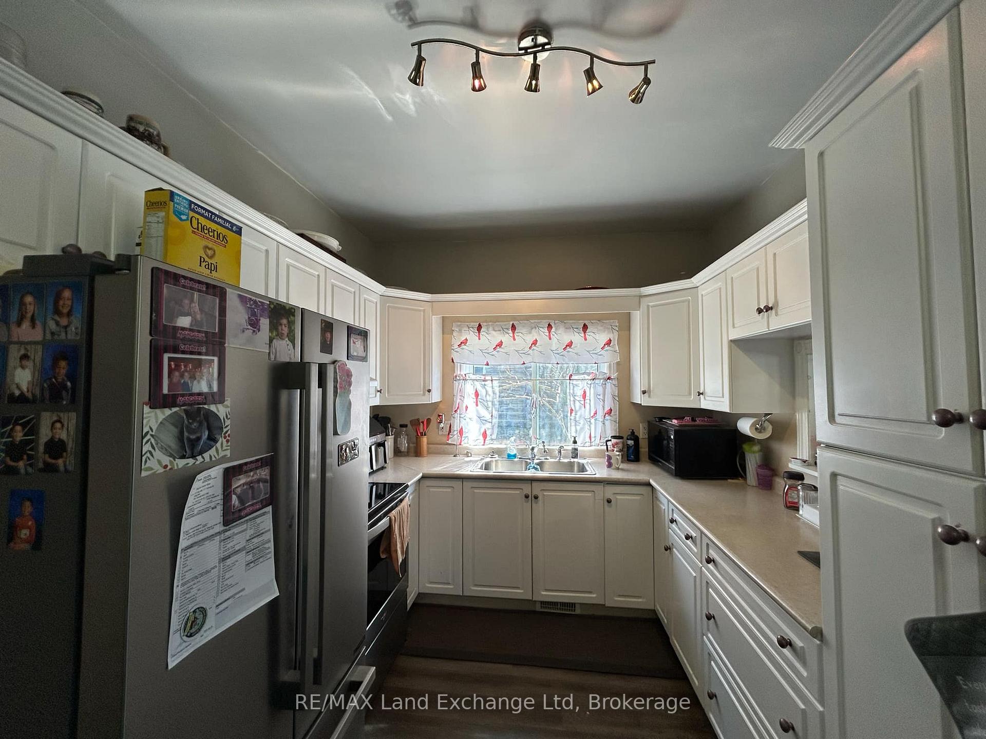 Photo 9 of 85 Queen Street, Morris Turnberry, Bluevale — HOMEH
