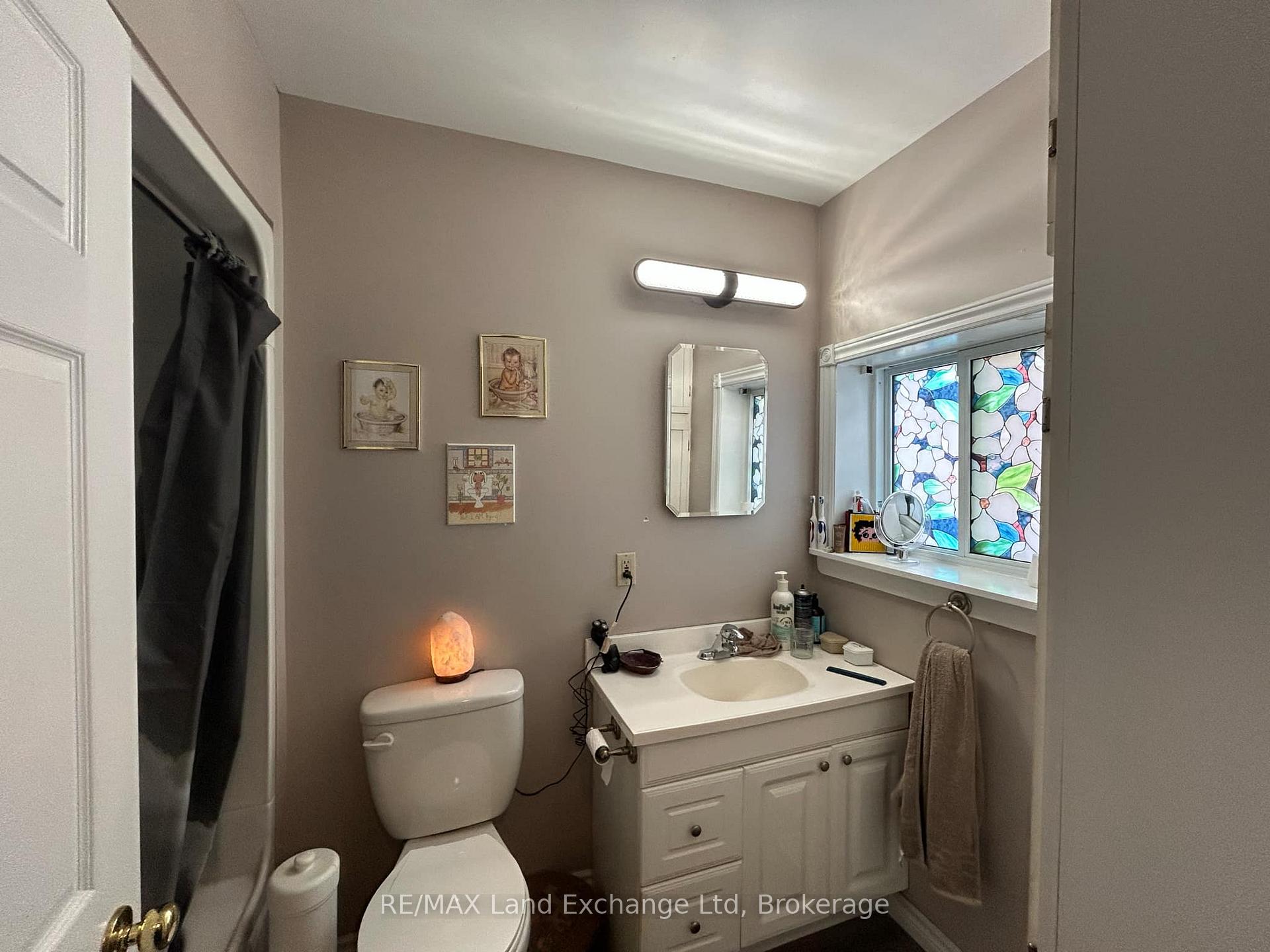 Photo 13 of 85 Queen Street, Morris Turnberry, Bluevale — HOMEH