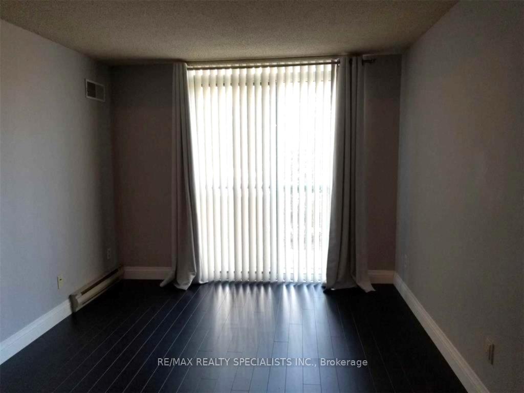 Photo 10 of Unit 206, 75 Ellen Street, Barrie, City Centre — HOMEH