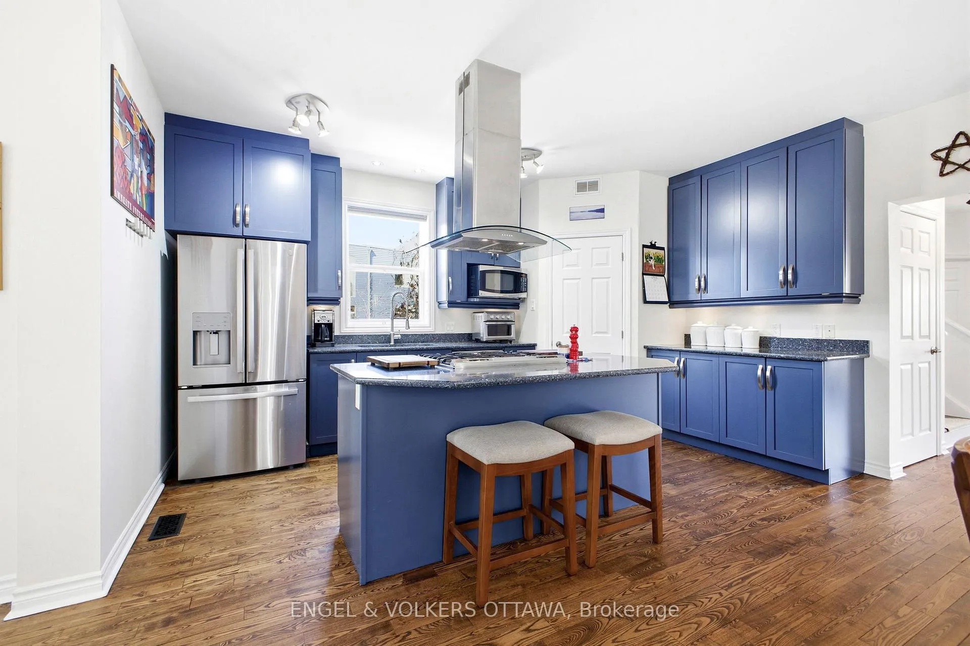 Photo 10 of 72 Smirle Avenue, Ottawa, Ottawa West — HOMEH