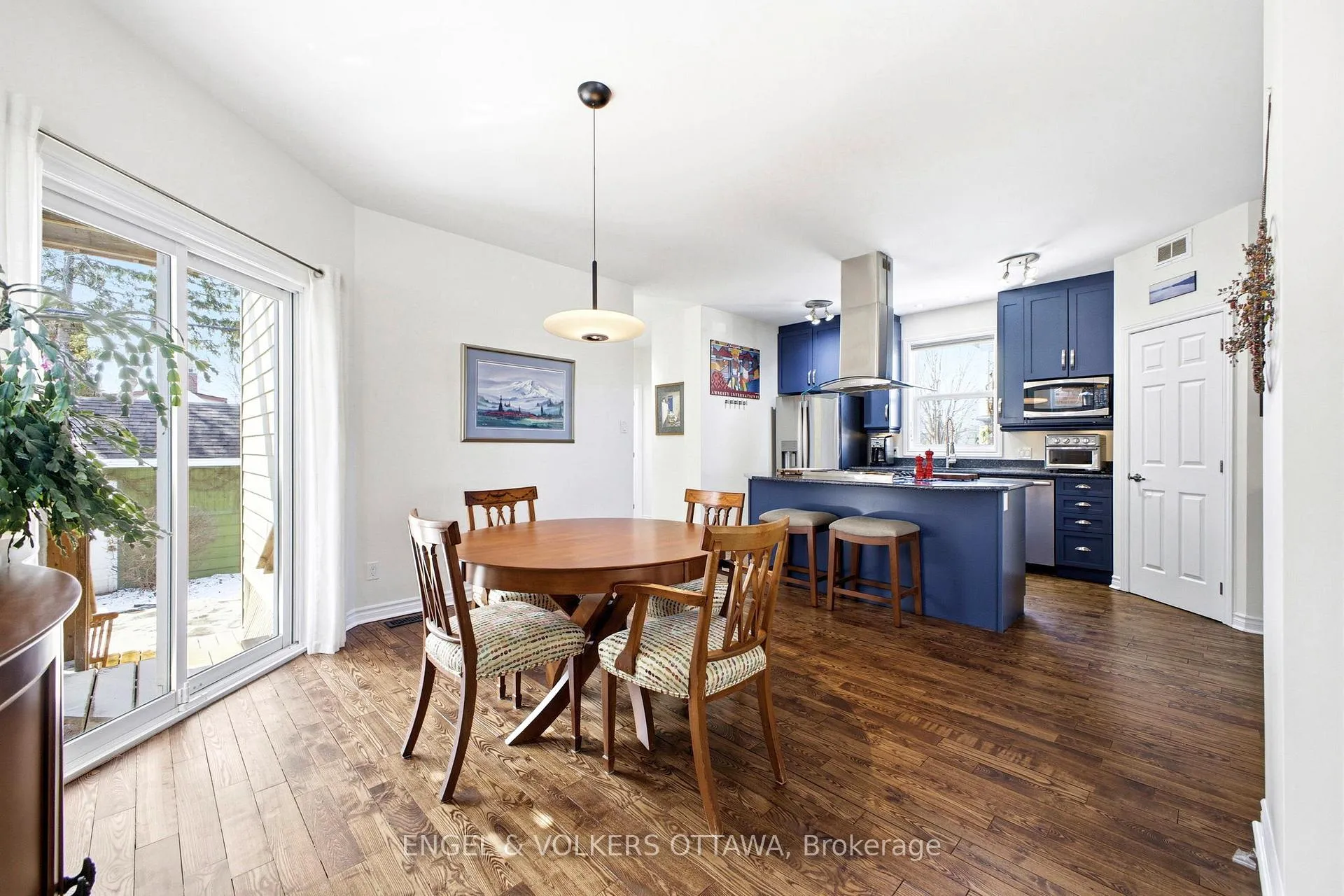 Photo 14 of 72 Smirle Avenue, Ottawa, Ottawa West — HOMEH