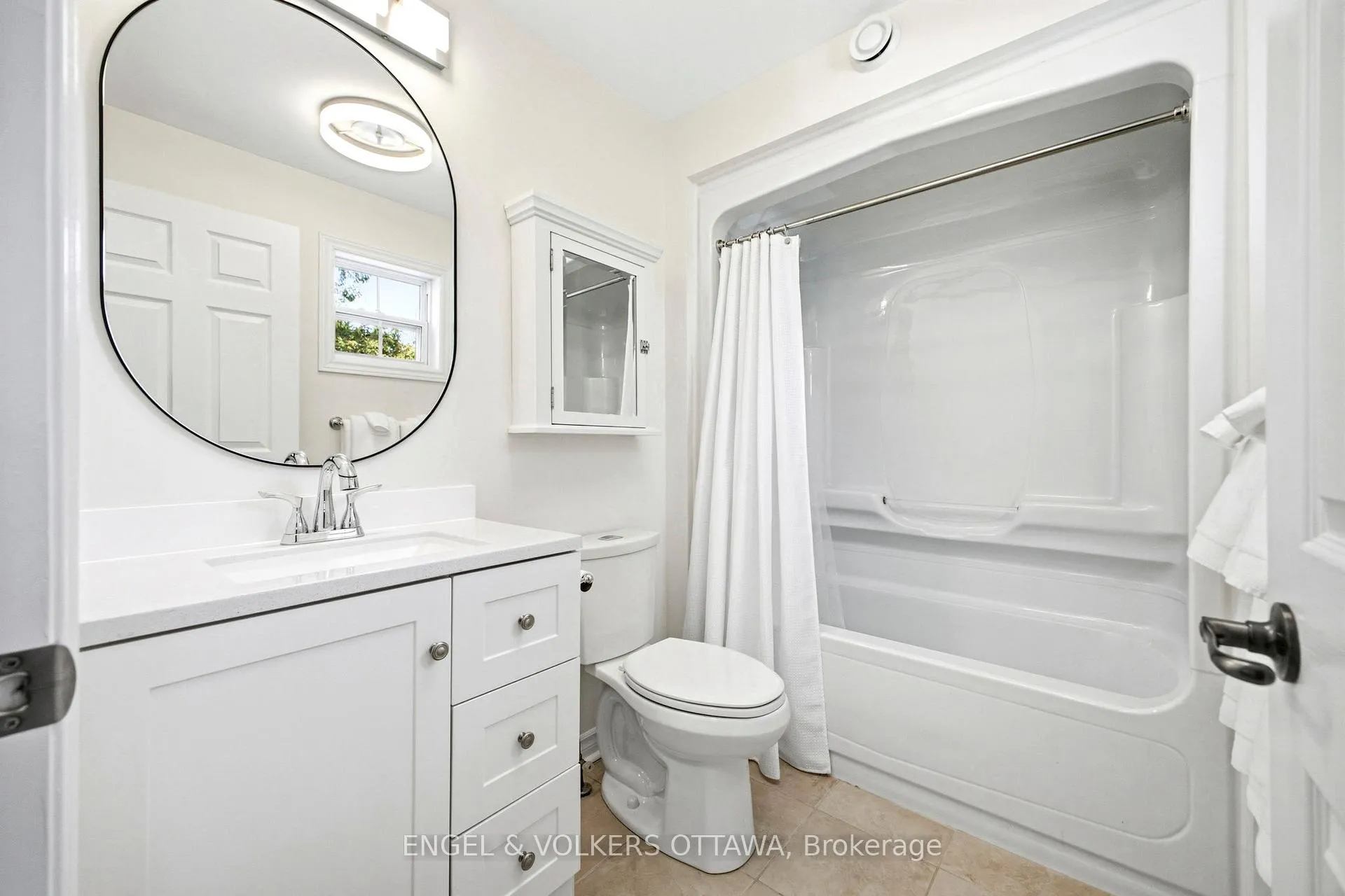 Photo 27 of 72 Smirle Avenue, Ottawa, Ottawa West — HOMEH