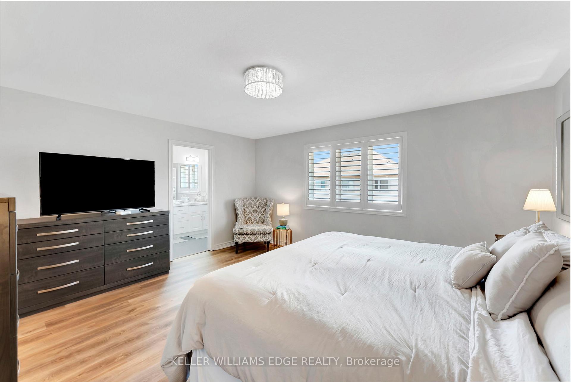 Photo 17 of 221 Echovalley Drive, Hamilton, Stoney Creek Mountain — HOMEH