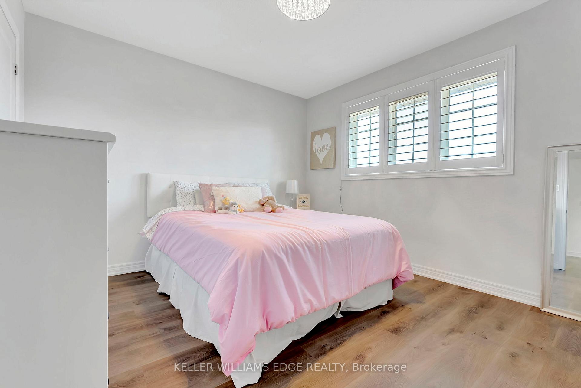 Photo 42 of 221 Echovalley Drive, Hamilton, Stoney Creek Mountain — HOMEH