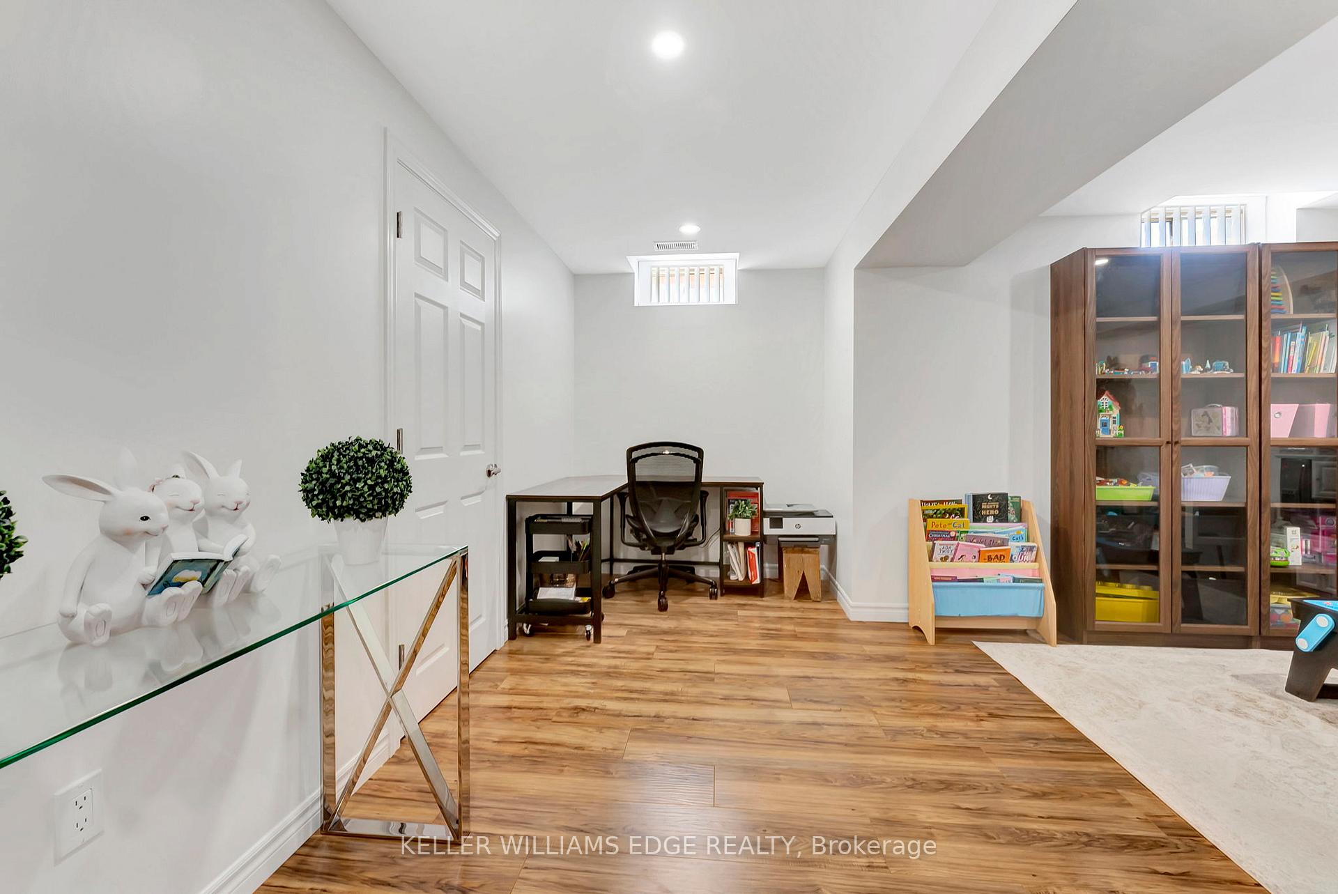 Photo 44 of 221 Echovalley Drive, Hamilton, Stoney Creek Mountain — HOMEH