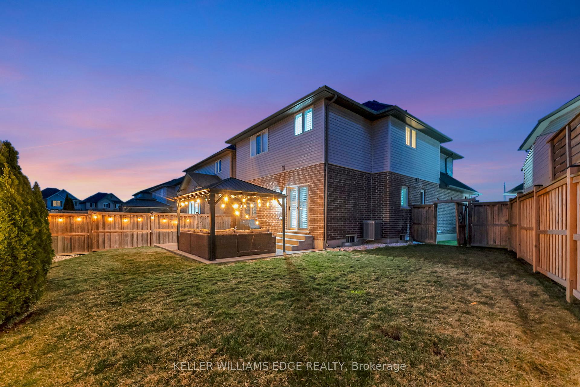 Photo 48 of 221 Echovalley Drive, Hamilton, Stoney Creek Mountain — HOMEH