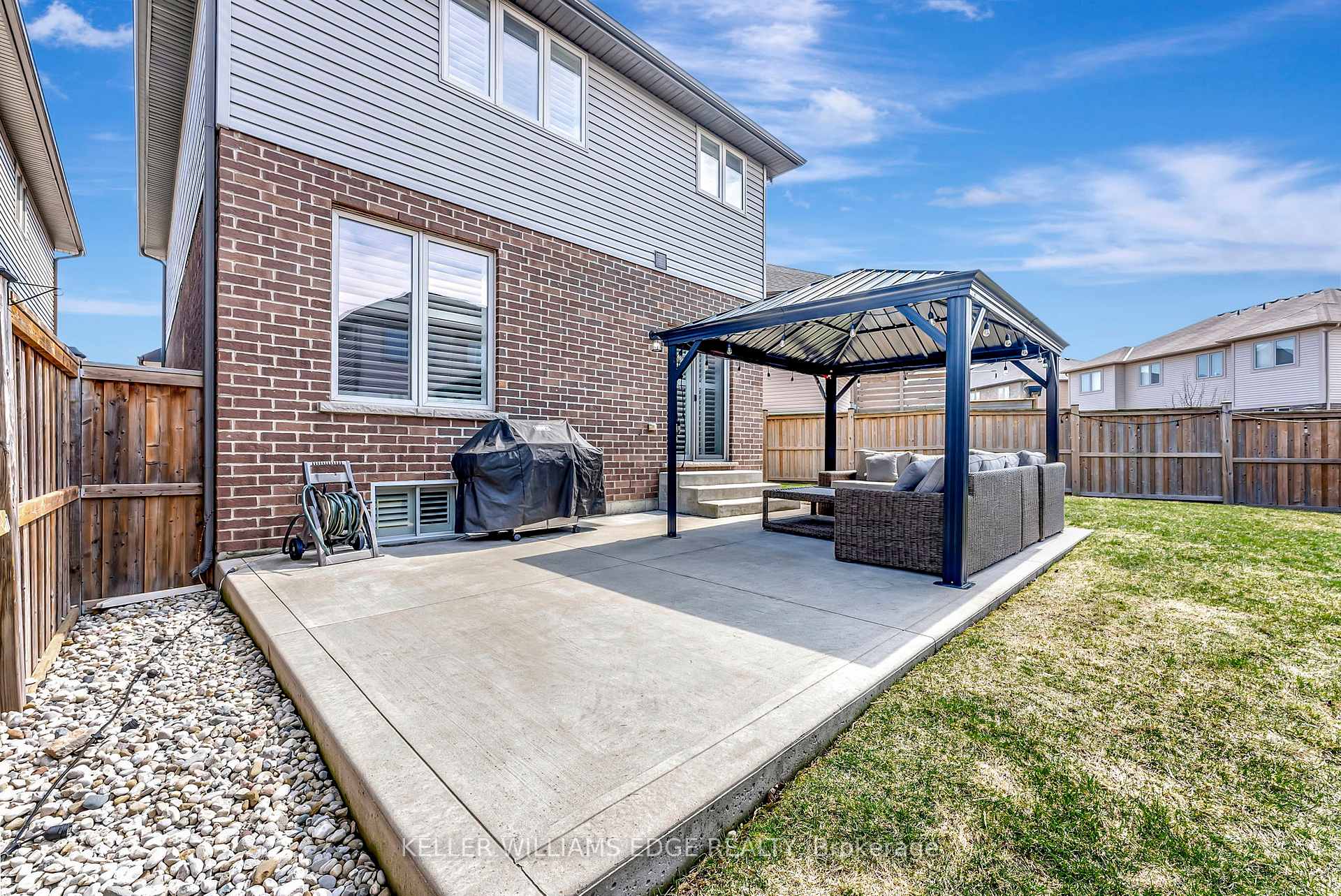 Photo 57 of 221 Echovalley Drive, Hamilton, Stoney Creek Mountain — HOMEH