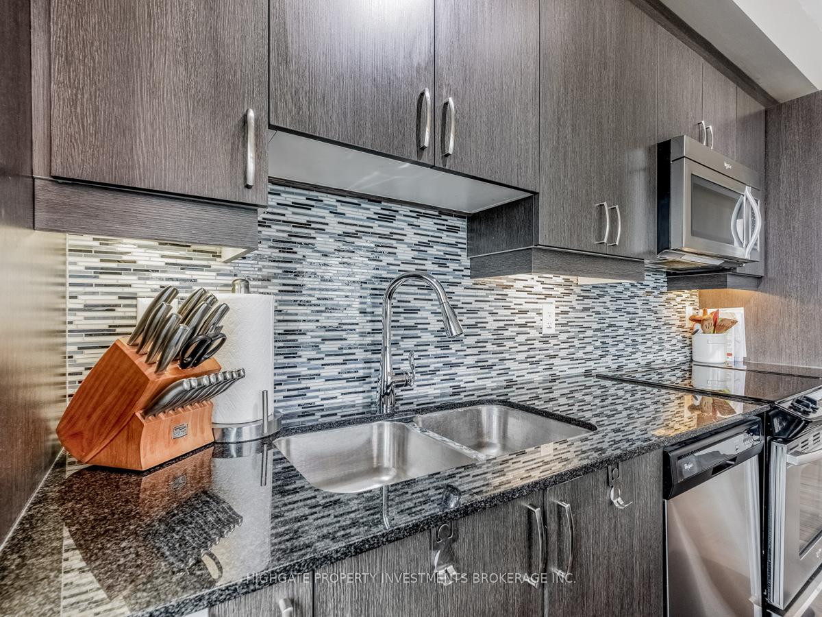 Photo 16 of Unit 1102, 45 Yorkland Boulevard, Brampton, Goreway Drive Corridor — HOMEH