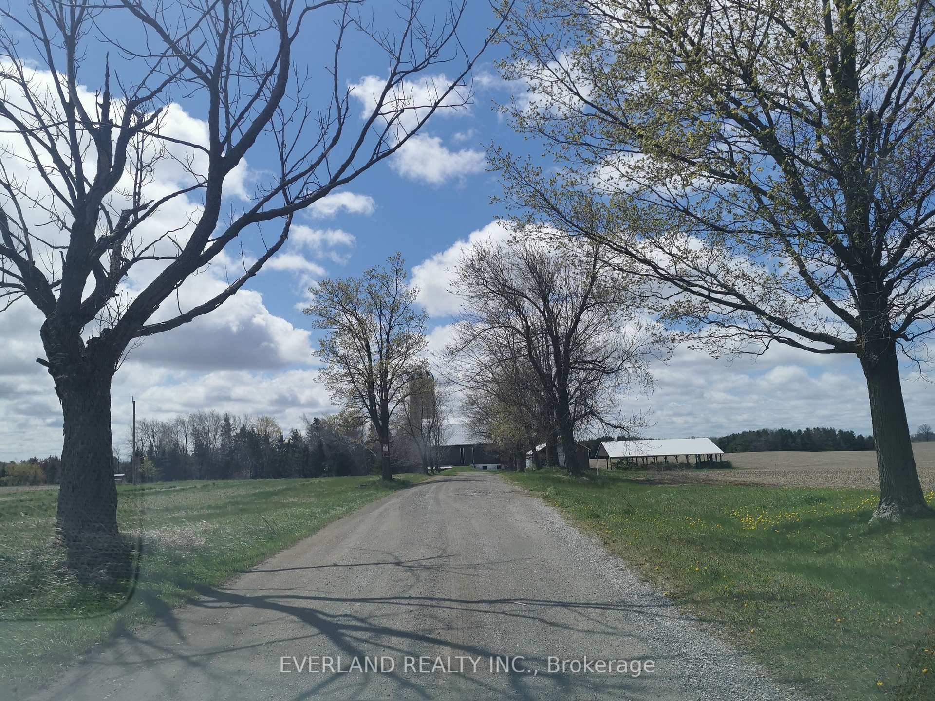 Photo 8 of 5299 -1 Chippewa Road E, Hamilton, Rural Glanbrook — HOMEH