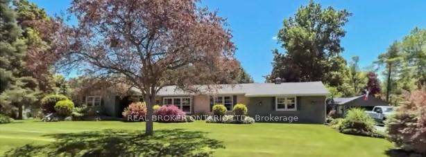 Photo 2 of 15 Coachman Crescent, Hamilton, Freelton — HOMEH