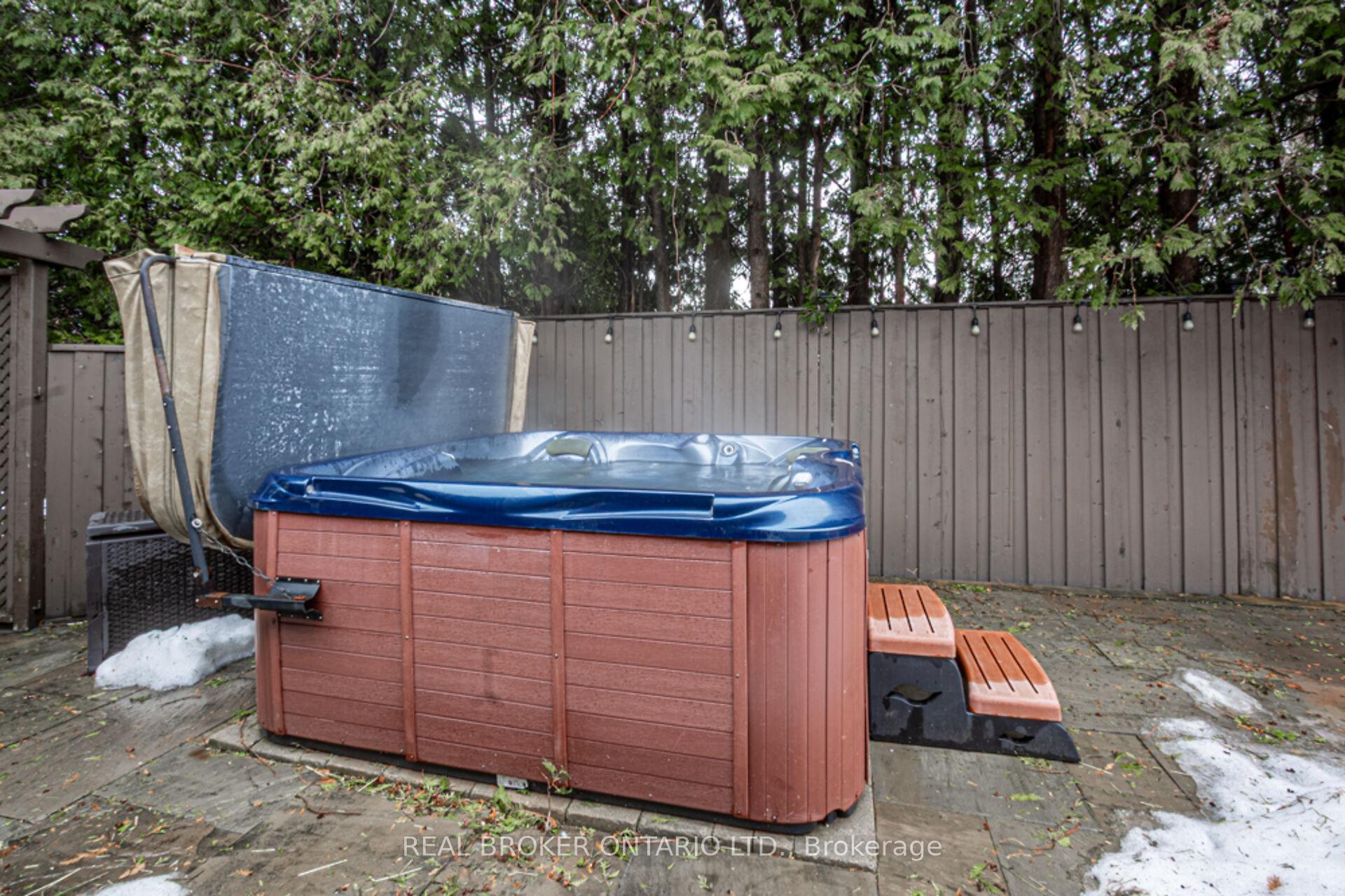 Photo 86 of 15 Coachman Crescent, Hamilton, Freelton — HOMEH