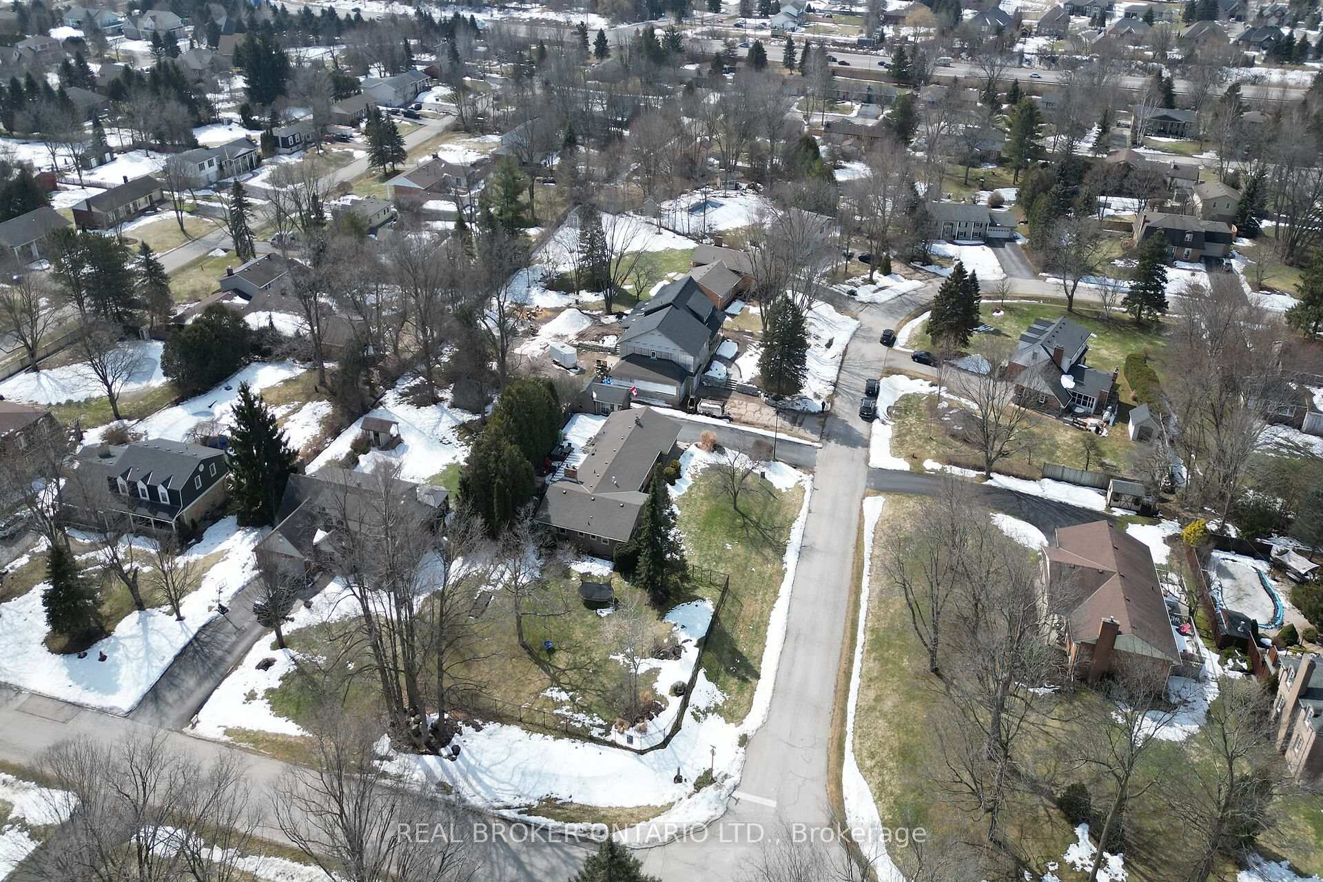 Photo 88 of 15 Coachman Crescent, Hamilton, Freelton — HOMEH