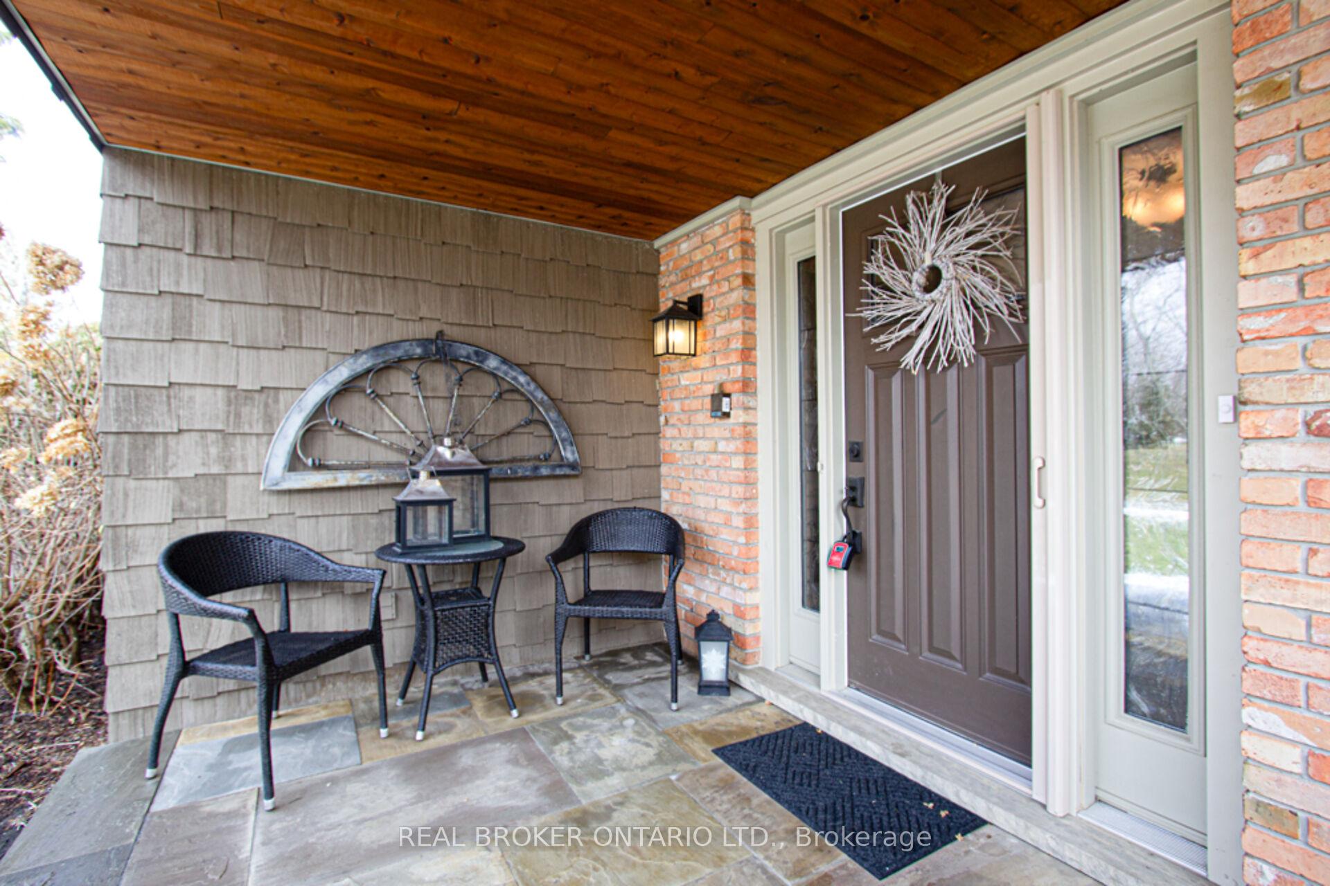 Photo 5 of 15 Coachman Crescent, Hamilton, Freelton — HOMEH