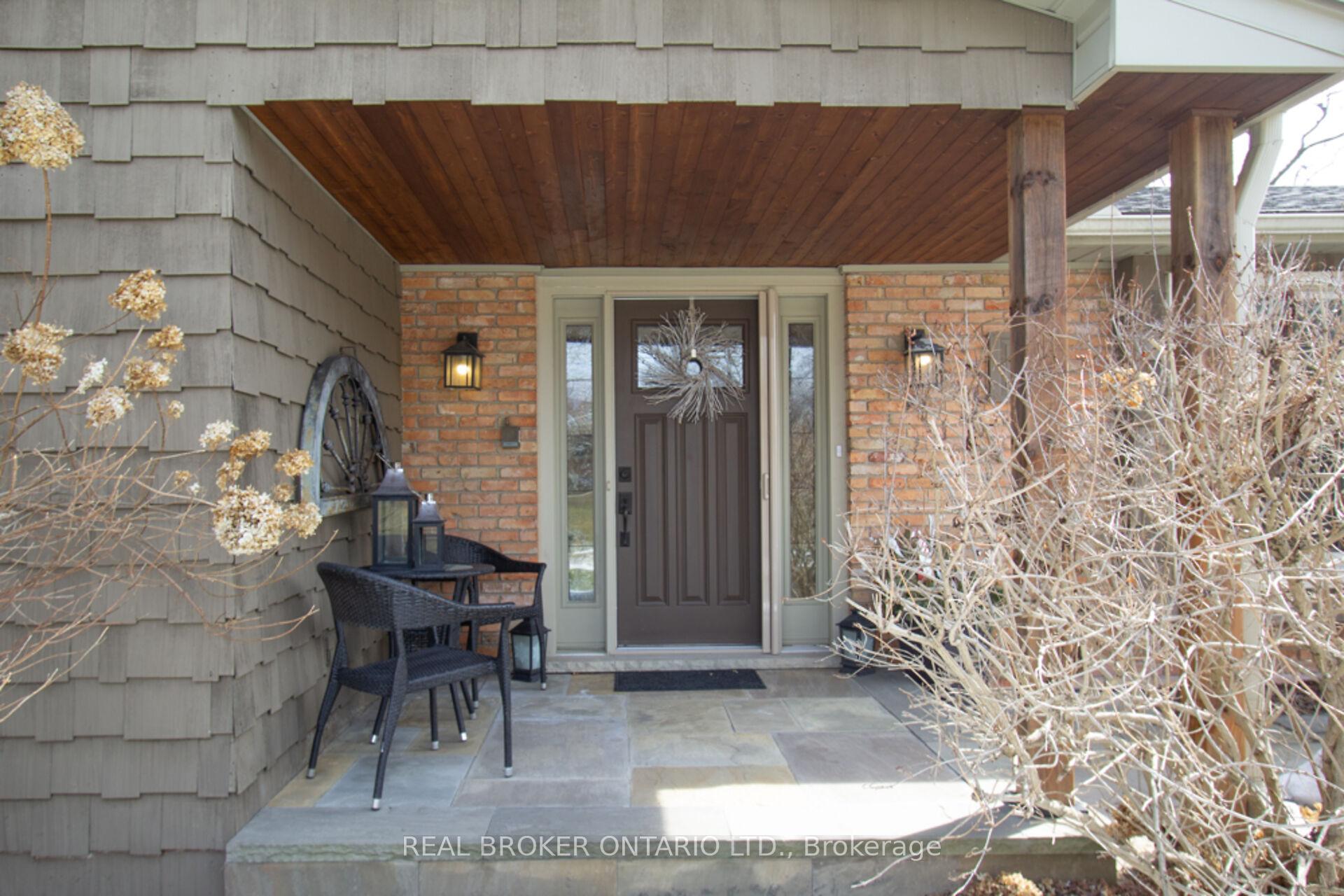 Photo 6 of 15 Coachman Crescent, Hamilton, Freelton — HOMEH