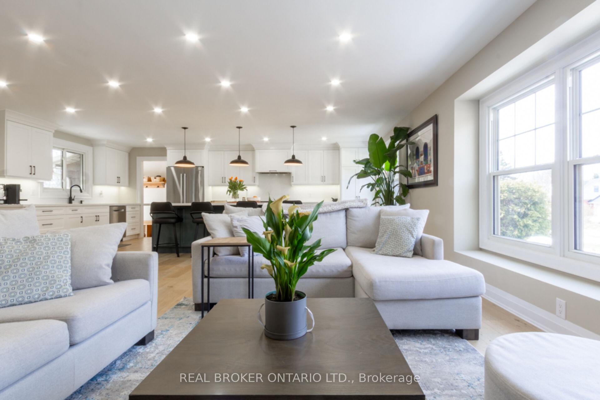 Photo 18 of 15 Coachman Crescent, Hamilton, Freelton — HOMEH