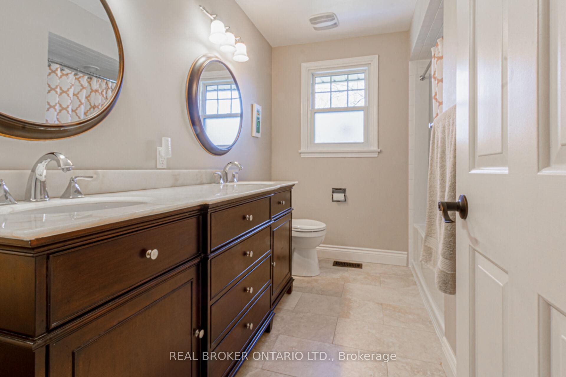 Photo 47 of 15 Coachman Crescent, Hamilton, Freelton — HOMEH