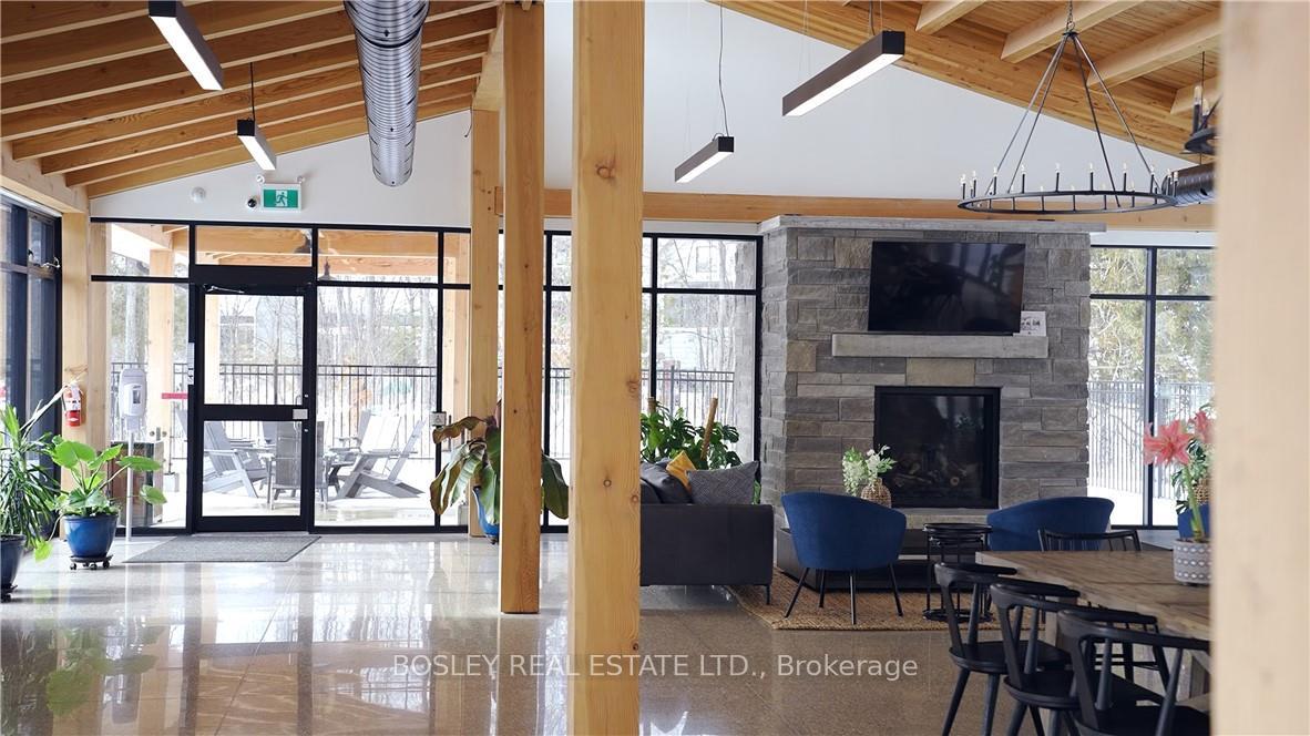 Photo 3 of 141 White Oak Crescent, Blue Mountains — HOMEH