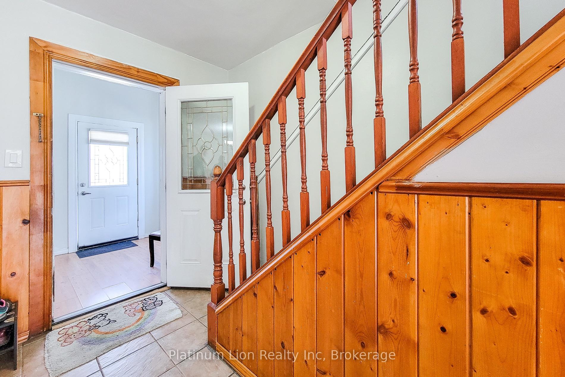 Photo 6 of 268 Avondale Street, Hamilton, Crown Point — HOMEH