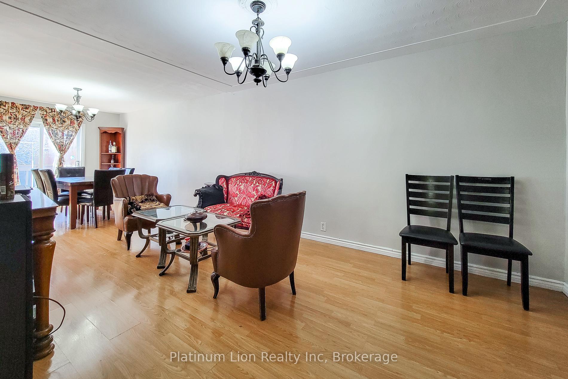 Photo 8 of 268 Avondale Street, Hamilton, Crown Point — HOMEH