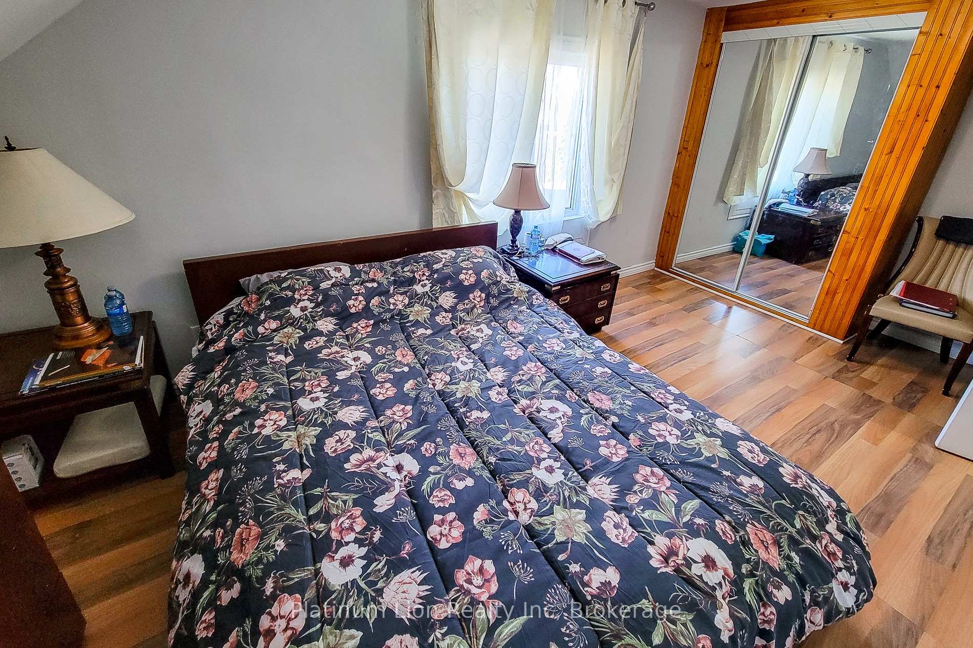 Photo 57 of 268 Avondale Street, Hamilton, Crown Point — HOMEH