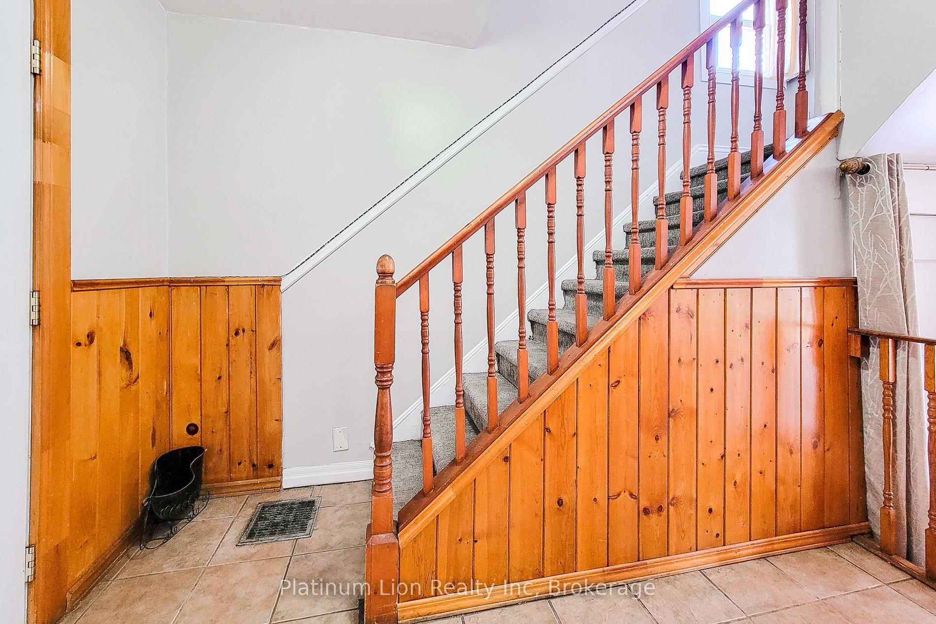 Photo 38 of 268 Avondale Street, Hamilton, Crown Point — HOMEH