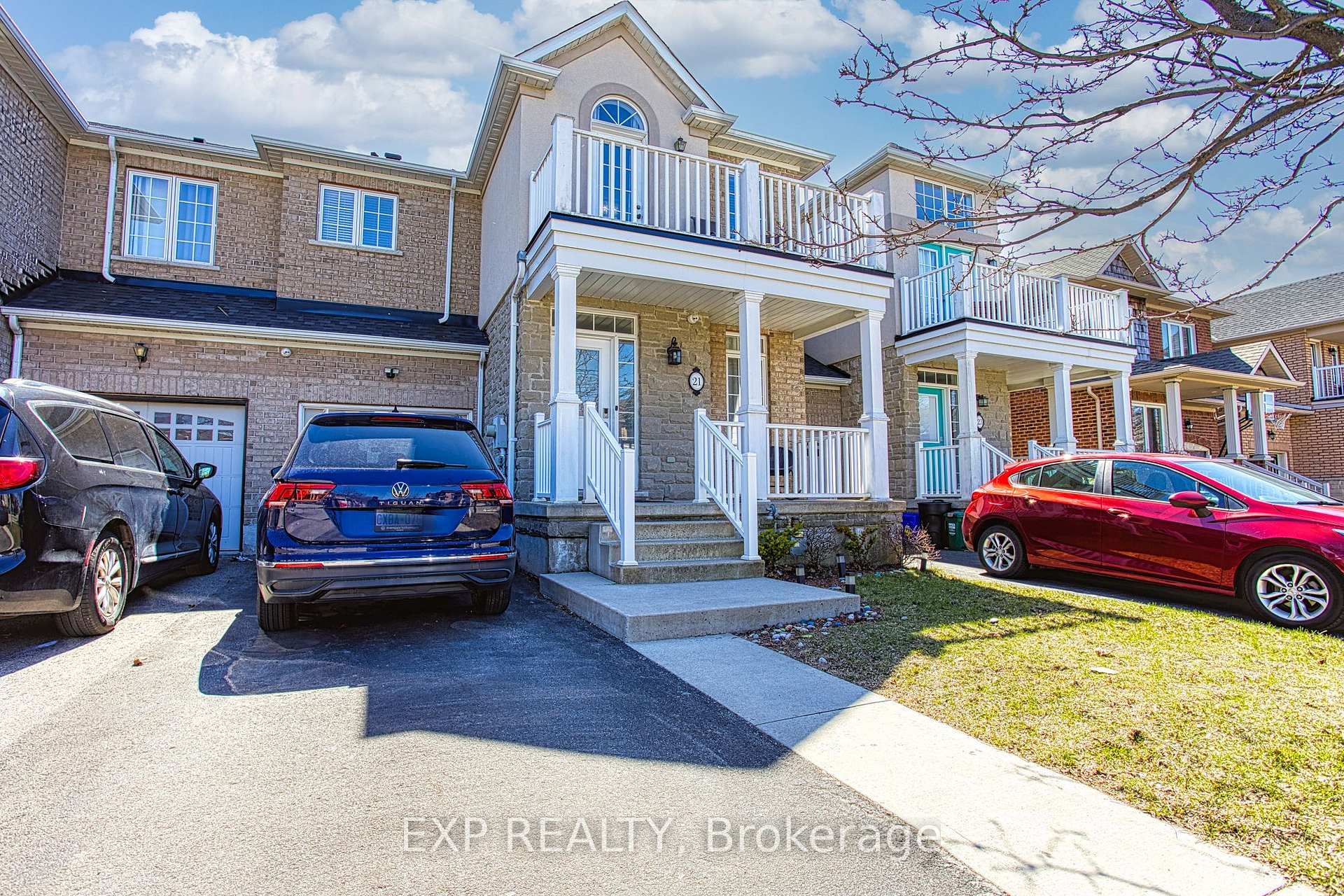 Photo 2 of 21 Pebble Valley Avenue, Hamilton, Winona Park — HOMEH