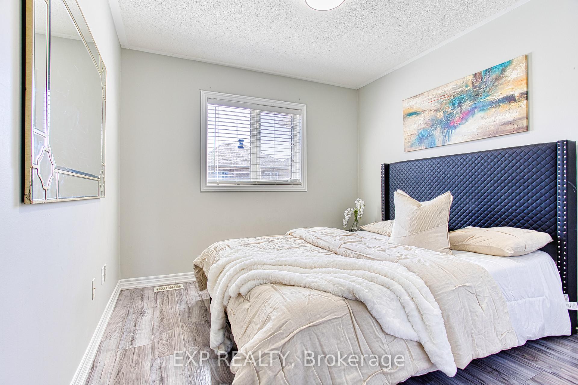 Photo 65 of 21 Pebble Valley Avenue, Hamilton, Winona Park — HOMEH