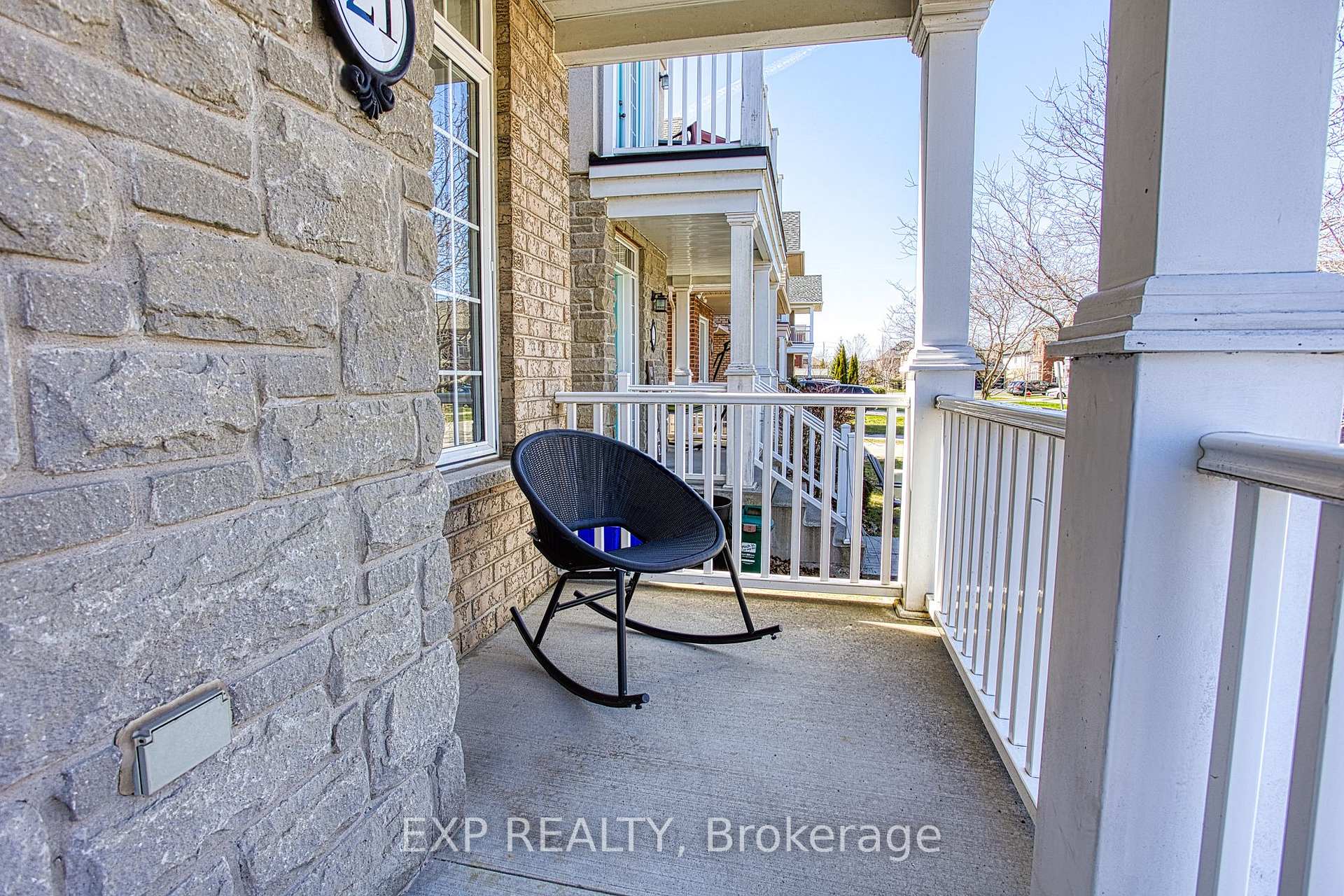 Photo 7 of 21 Pebble Valley Avenue, Hamilton, Winona Park — HOMEH
