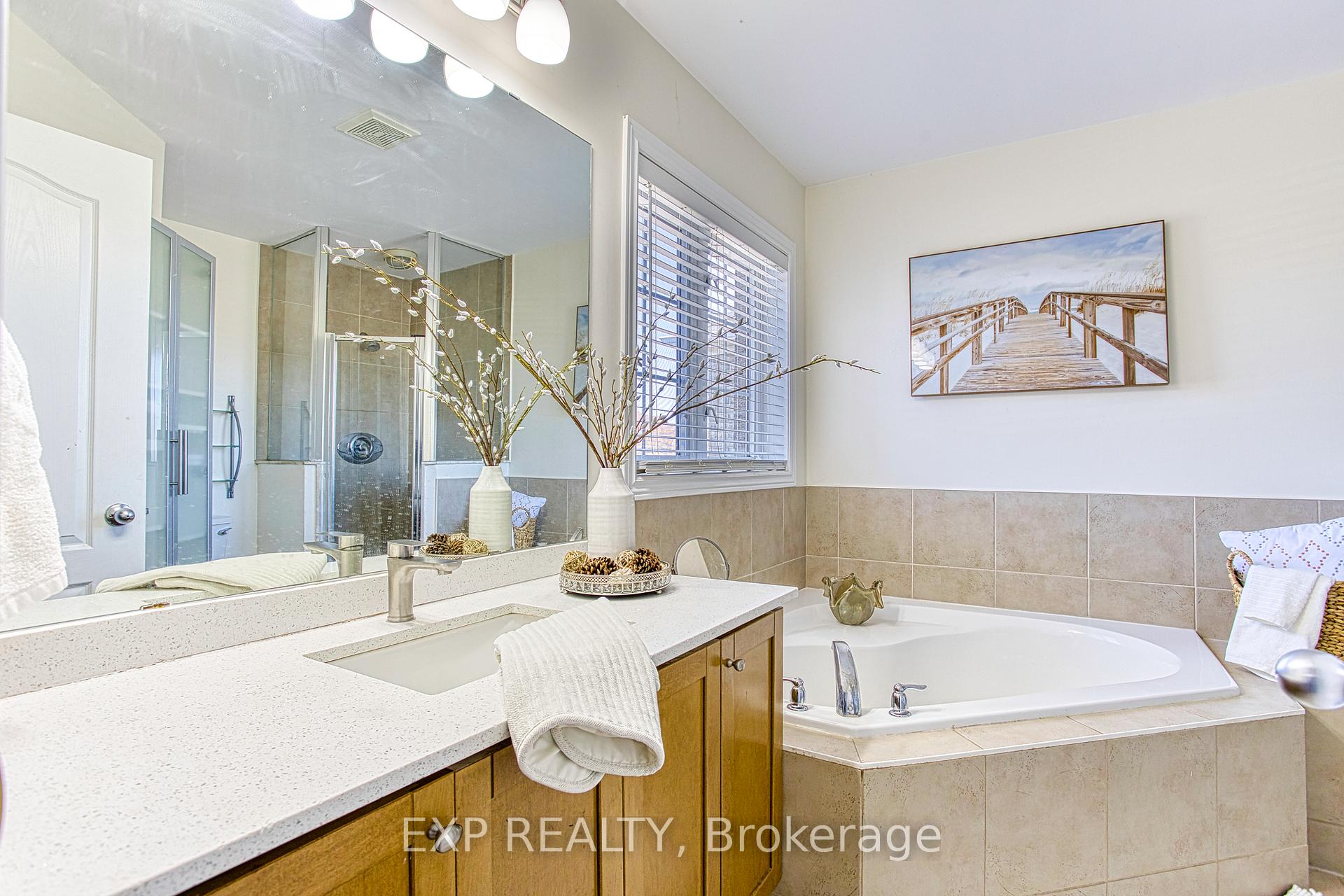 Photo 41 of 21 Pebble Valley Avenue, Hamilton, Winona Park — HOMEH