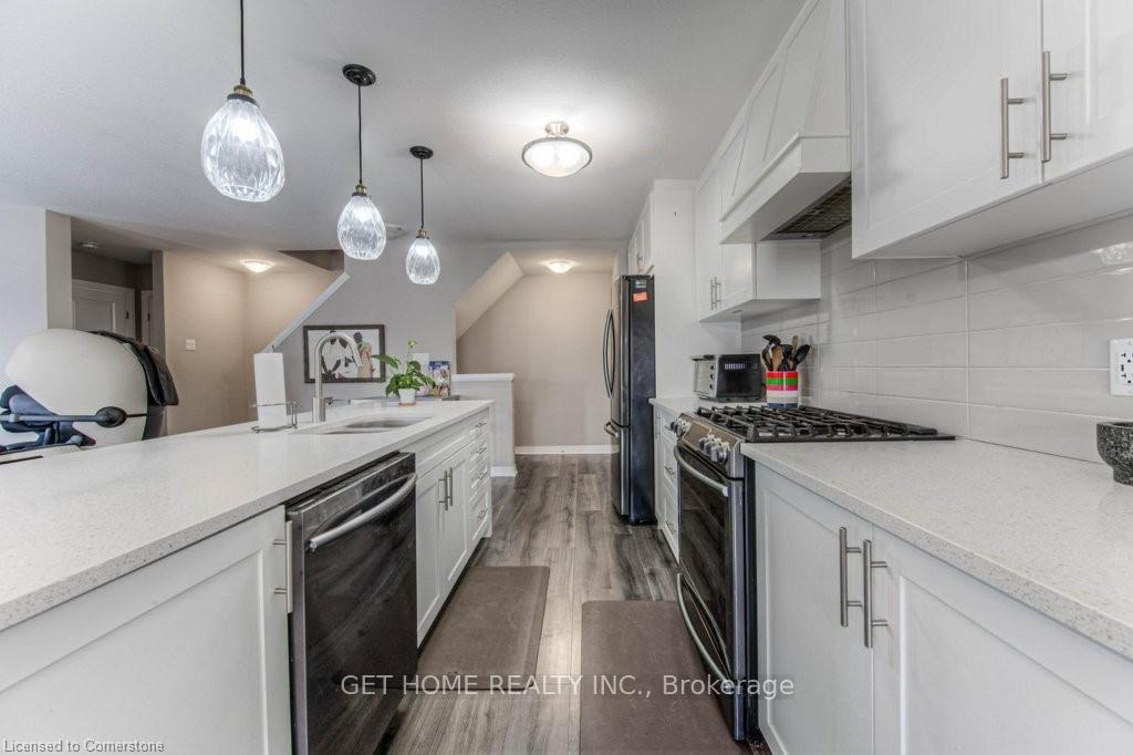 Photo 11 of Unit 6D, 115 South Creek Drive, Kitchener — HOMEH