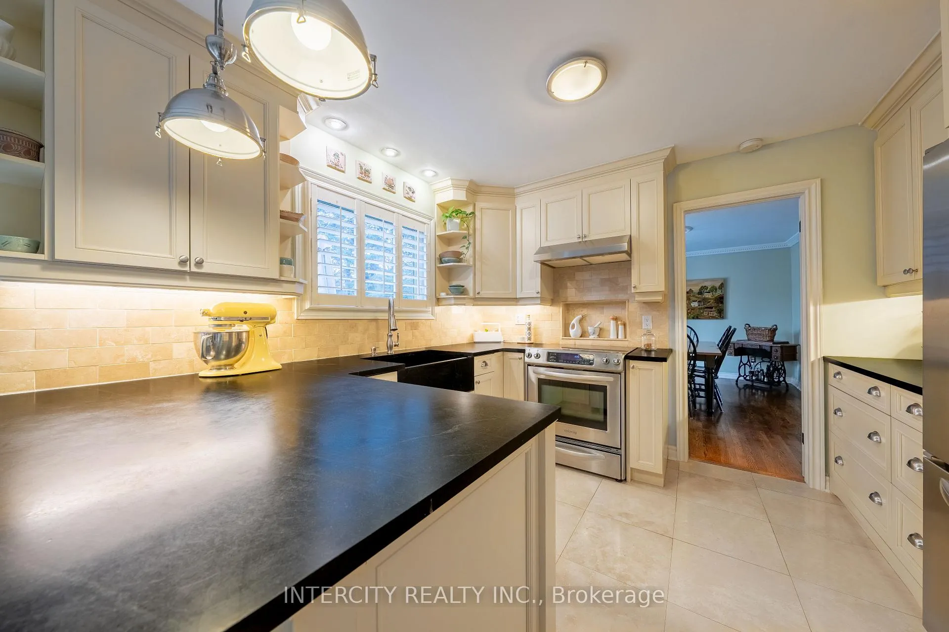 Photo 9 of 131 Torran Road, Vaughan, Islington Woods — HOMEH