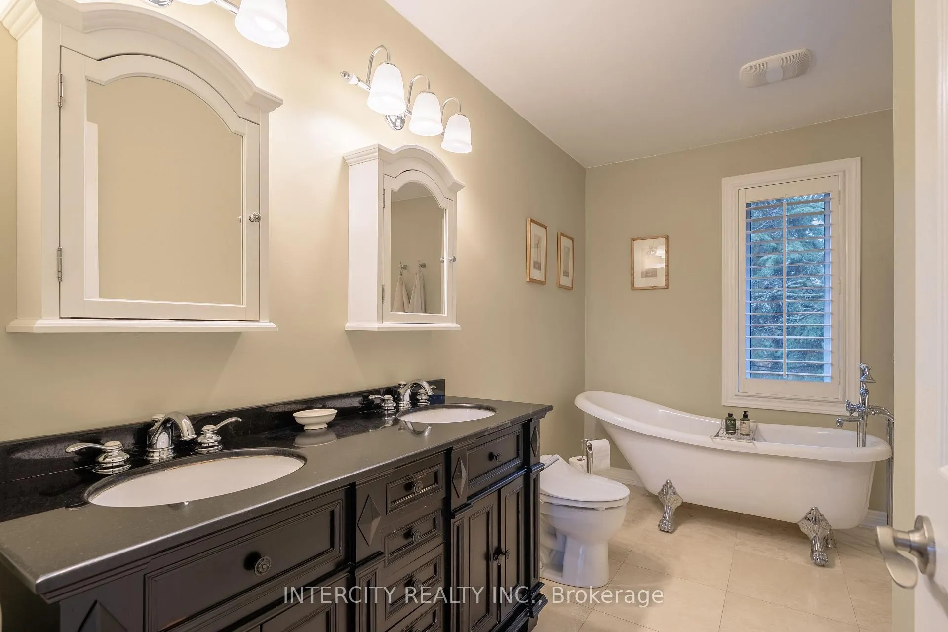 Photo 18 of 131 Torran Road, Vaughan, Islington Woods — HOMEH