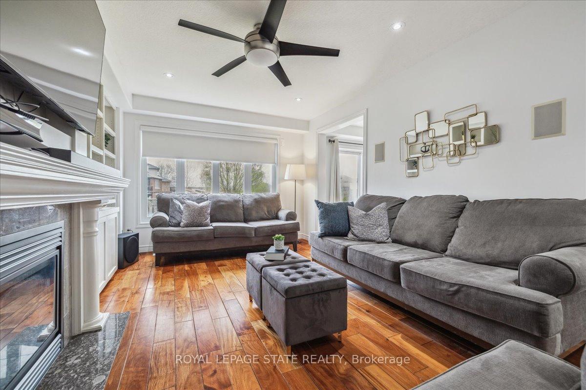 Photo 14 of 119 Great Oak Trail, Hamilton, Binbrook — HOMEH