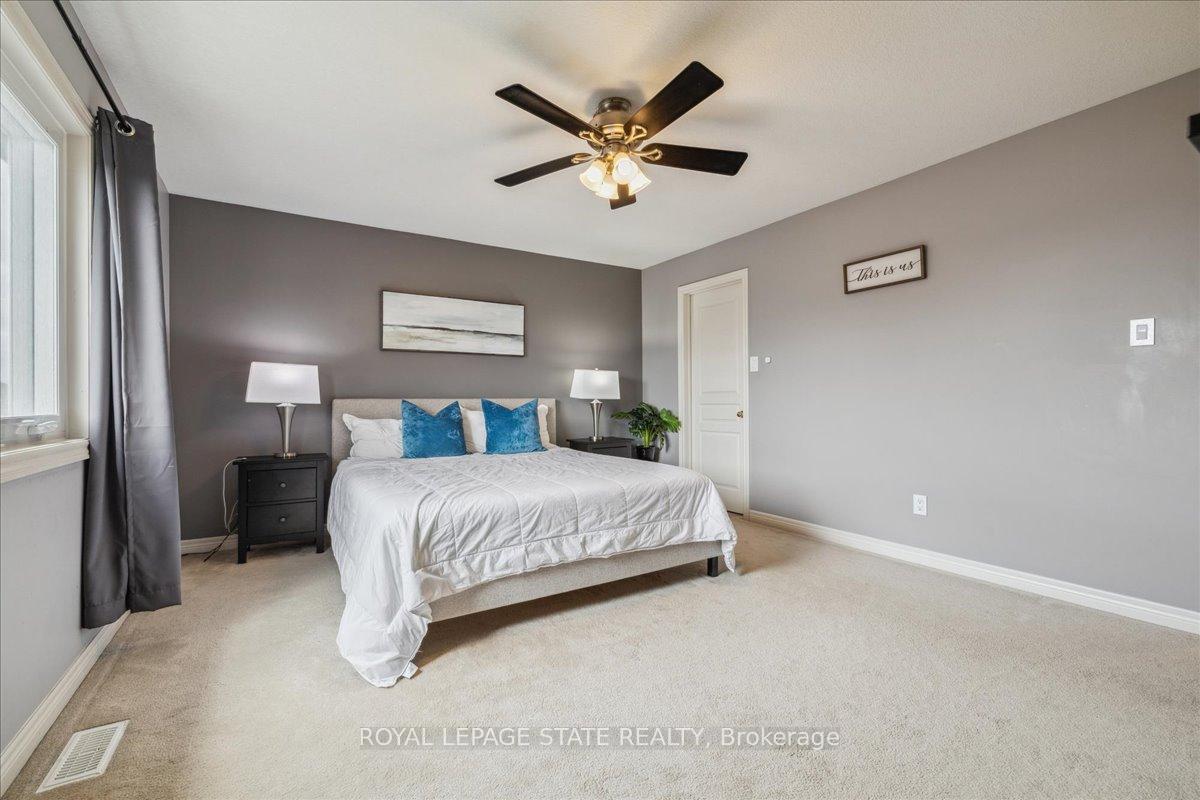 Photo 25 of 119 Great Oak Trail, Hamilton, Binbrook — HOMEH