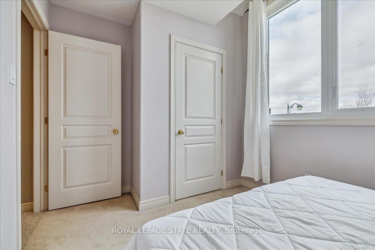 Photo 30 of 119 Great Oak Trail, Hamilton, Binbrook — HOMEH