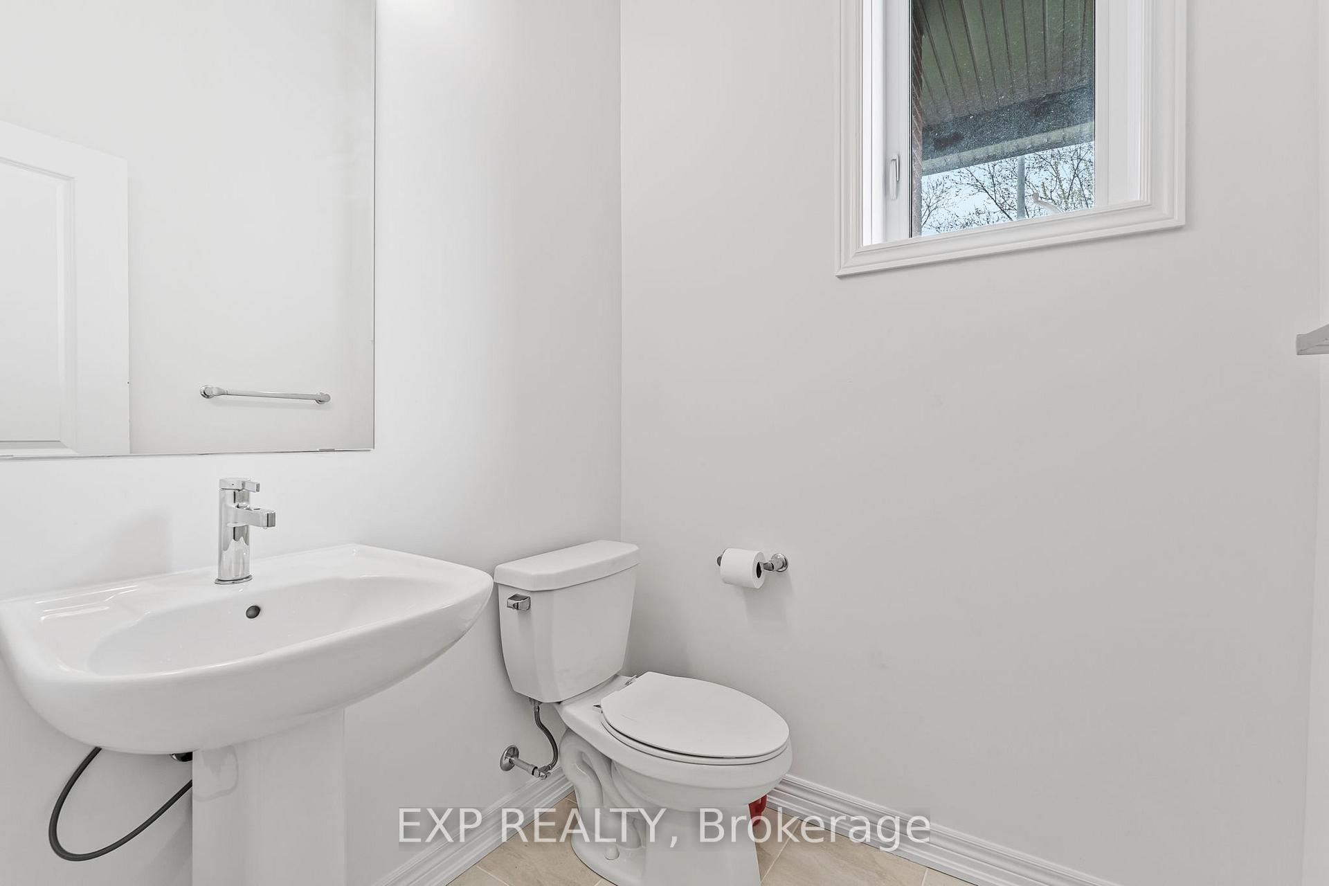 Photo 18 of 102 Marion Street, Hamilton, Mount Hope — HOMEH
