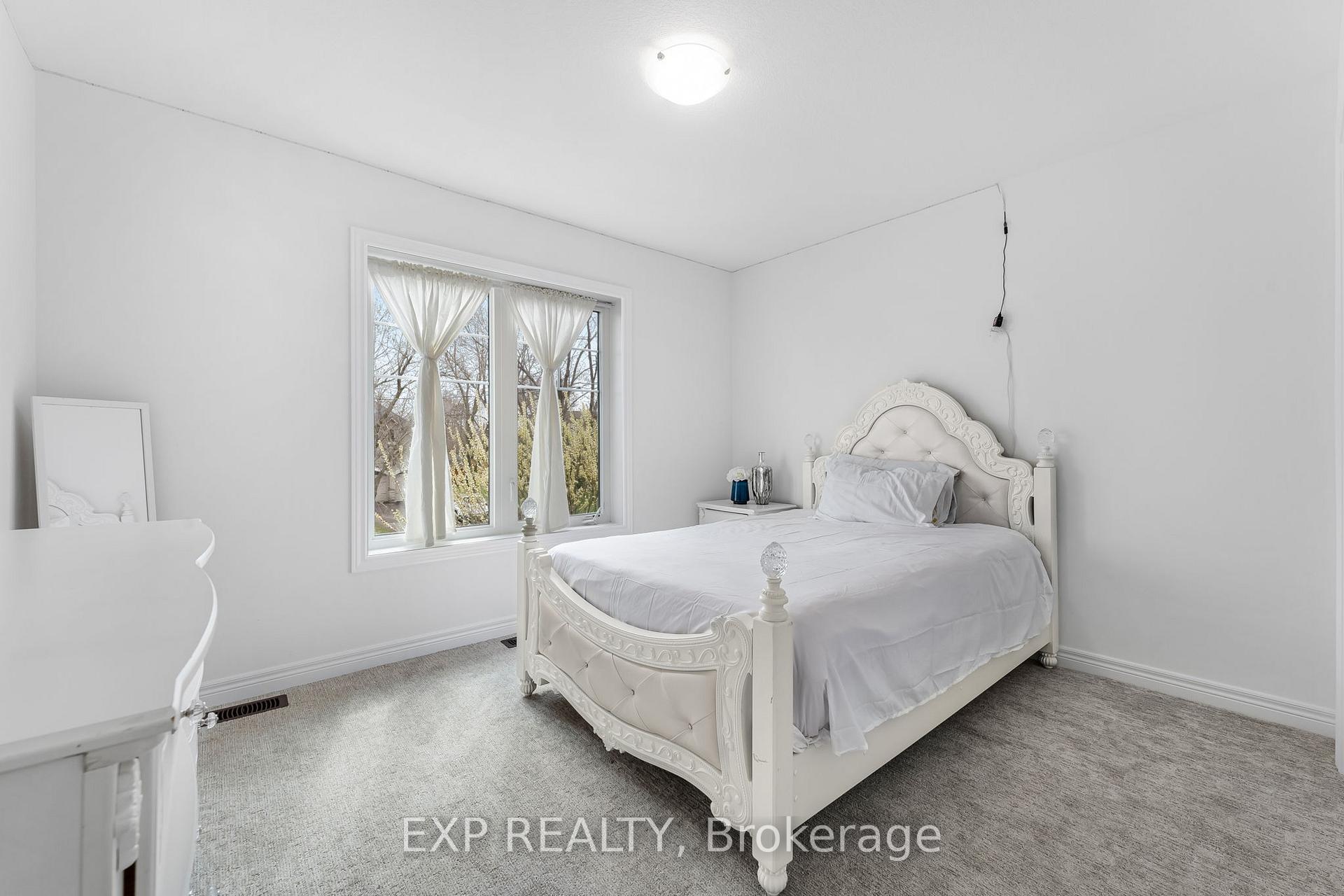 Photo 21 of 102 Marion Street, Hamilton, Mount Hope — HOMEH