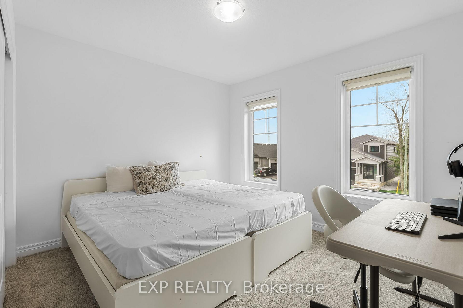 Photo 23 of 102 Marion Street, Hamilton, Mount Hope — HOMEH